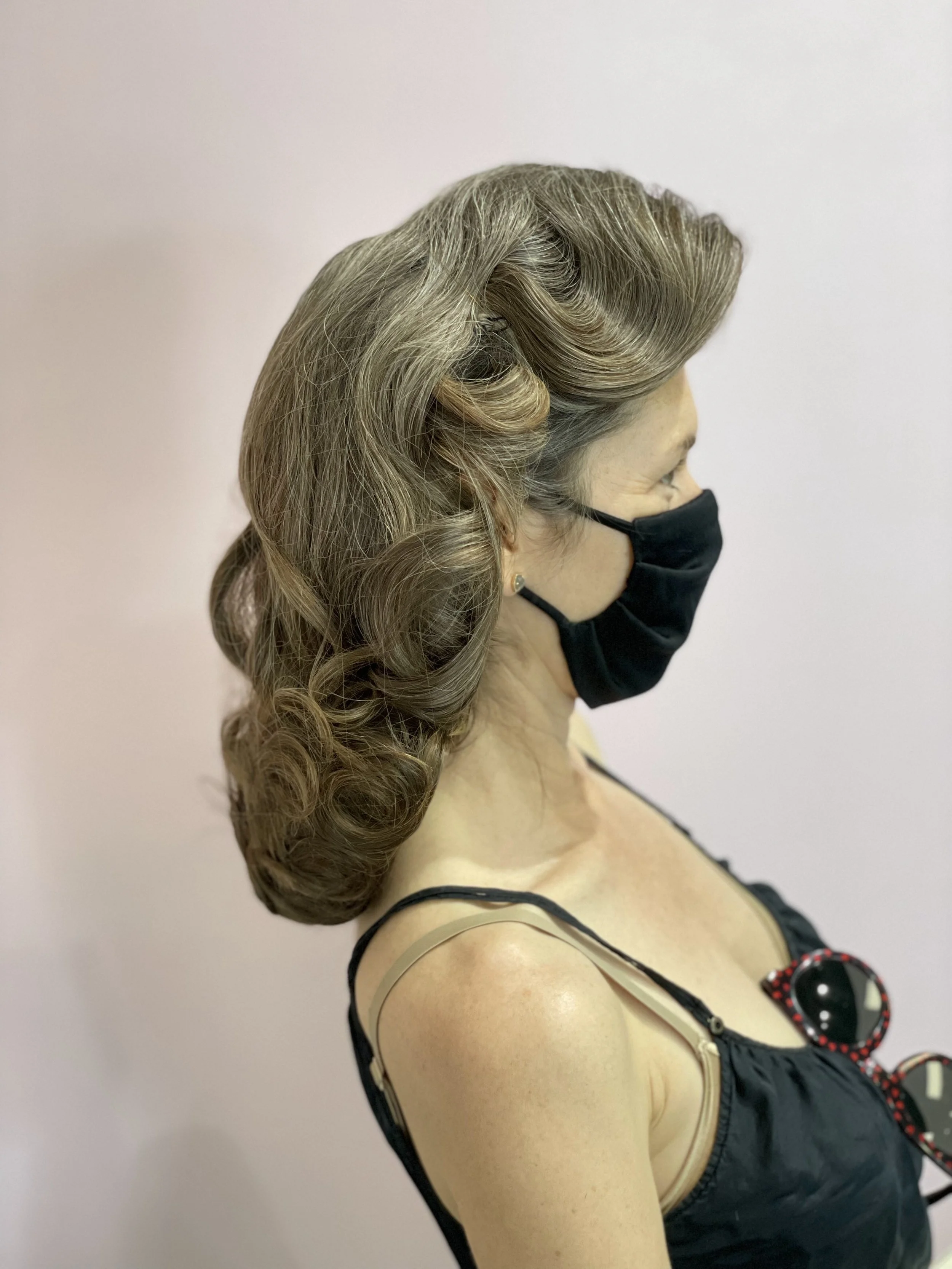  Finished look on talent, side 