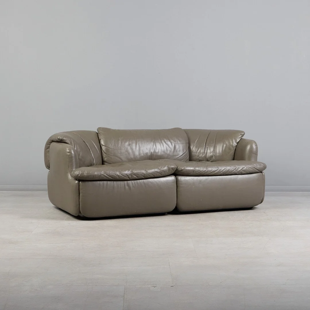 Sofa 11.jpg