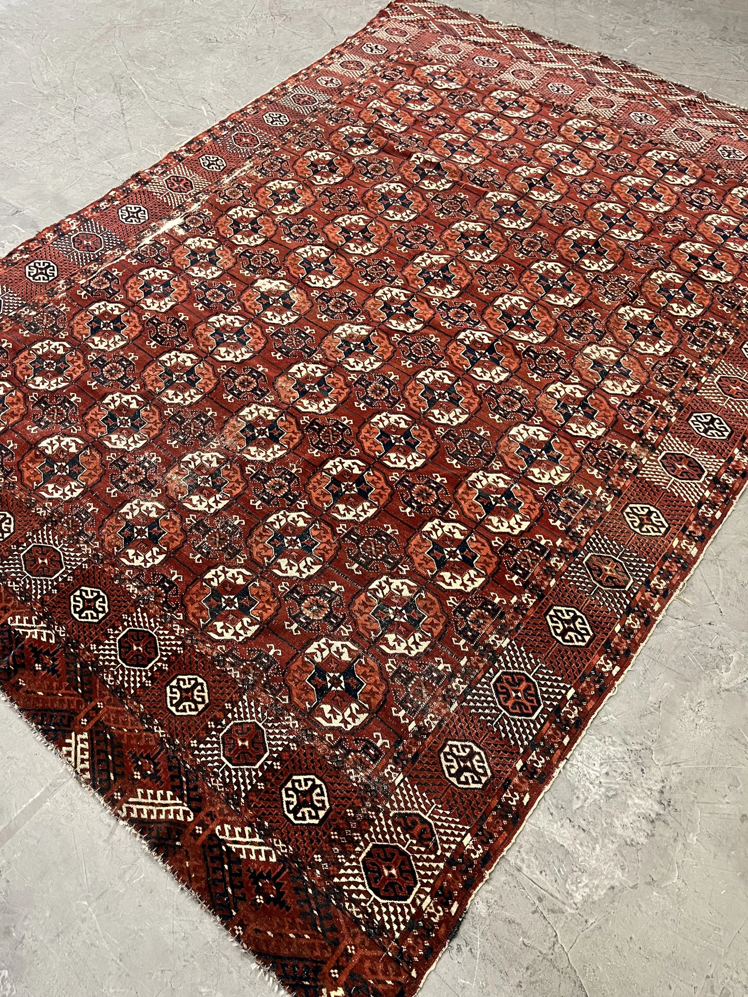 Antique Turkmen Rug 9