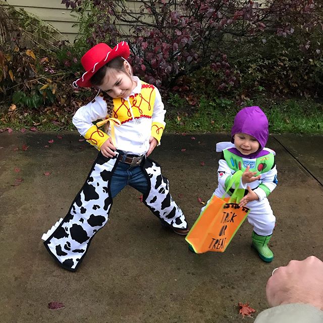 My babies. I swear, trying to get a good picture with these two is nearly impossible but like flowers, sometimes the imperfection makes it perfect🤗 #jessietoystory #buzzlightyear #halloweencostume #halloween2019 #lovemyfamily #toystoryhalloween