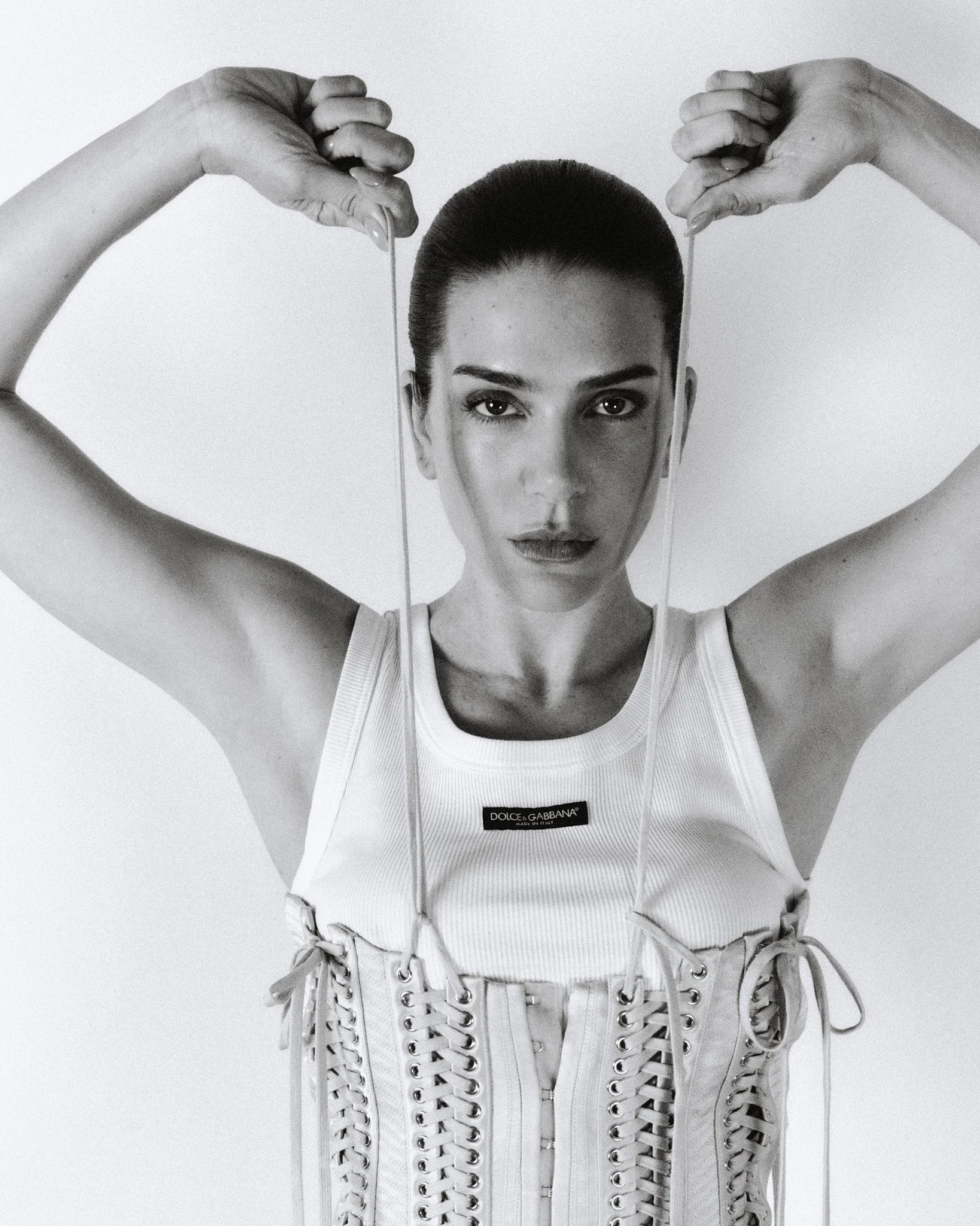 L'officiel_argentina_Valentina6524 1bw1.jpg