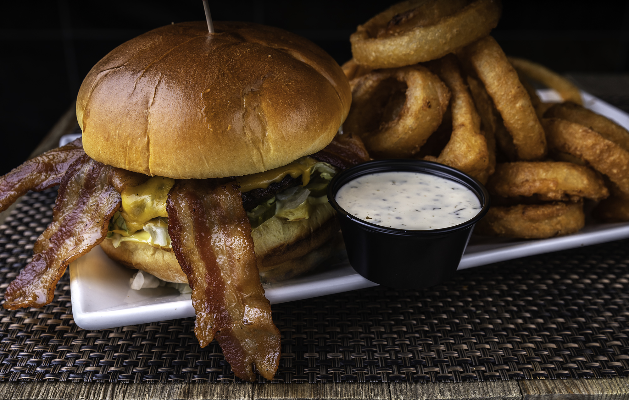 Yakima Bob's Bacon Burger.jpg