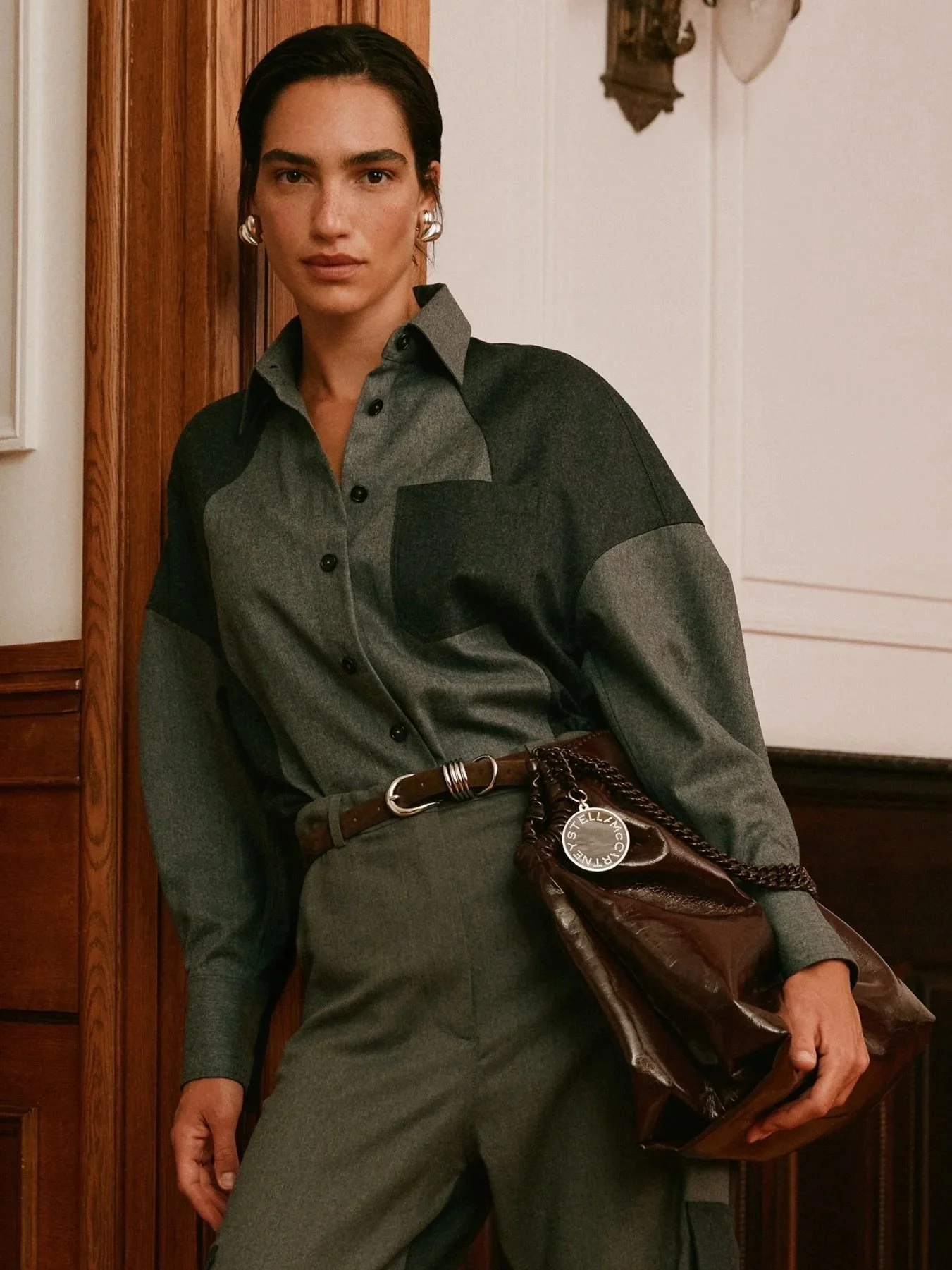 Womenswear Buyers, North & South America - 280 Stores, 345 Contacts