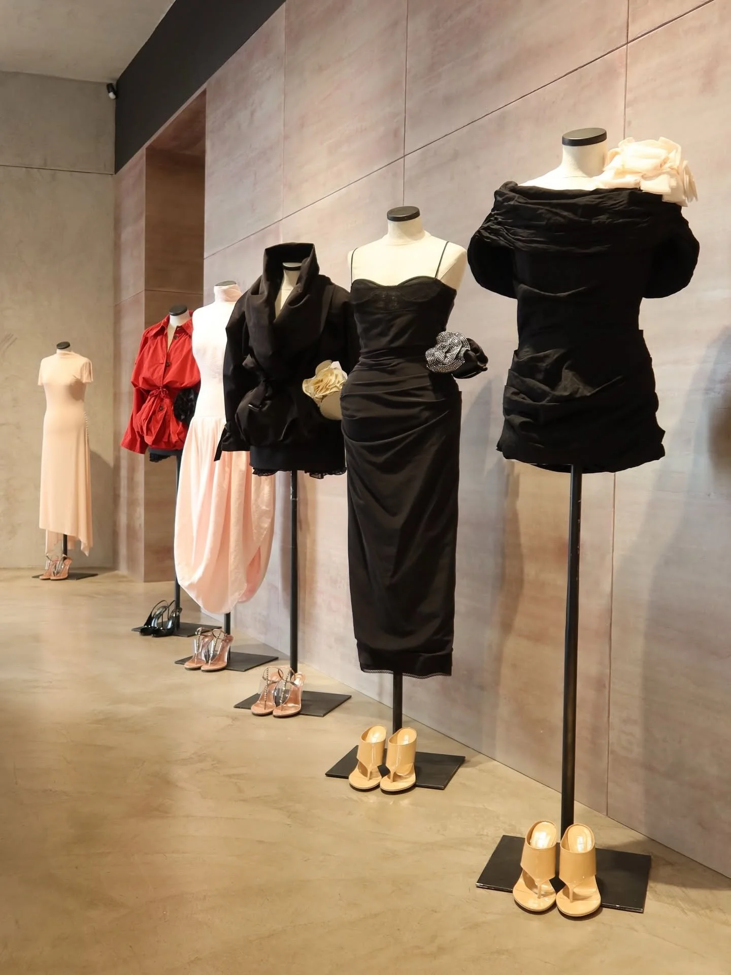 Occasion and Bridal Buyers - Europe
