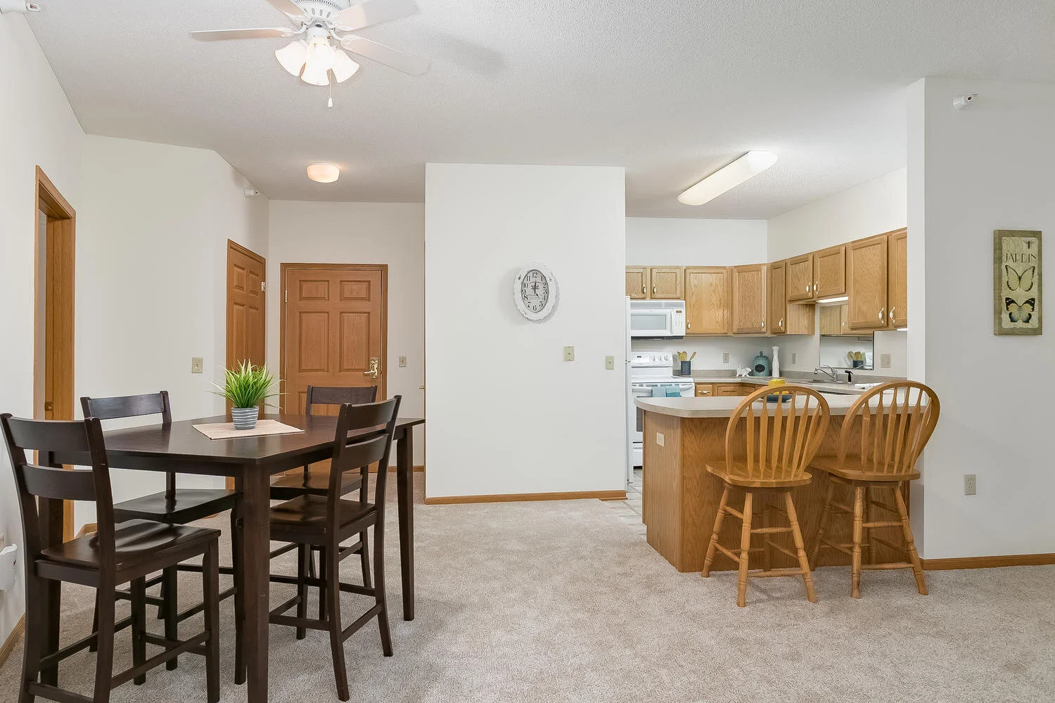 5650 Boone Ave N New Hope MN-large-002-011-Dining Area-1500x1000-72dpi.jpg