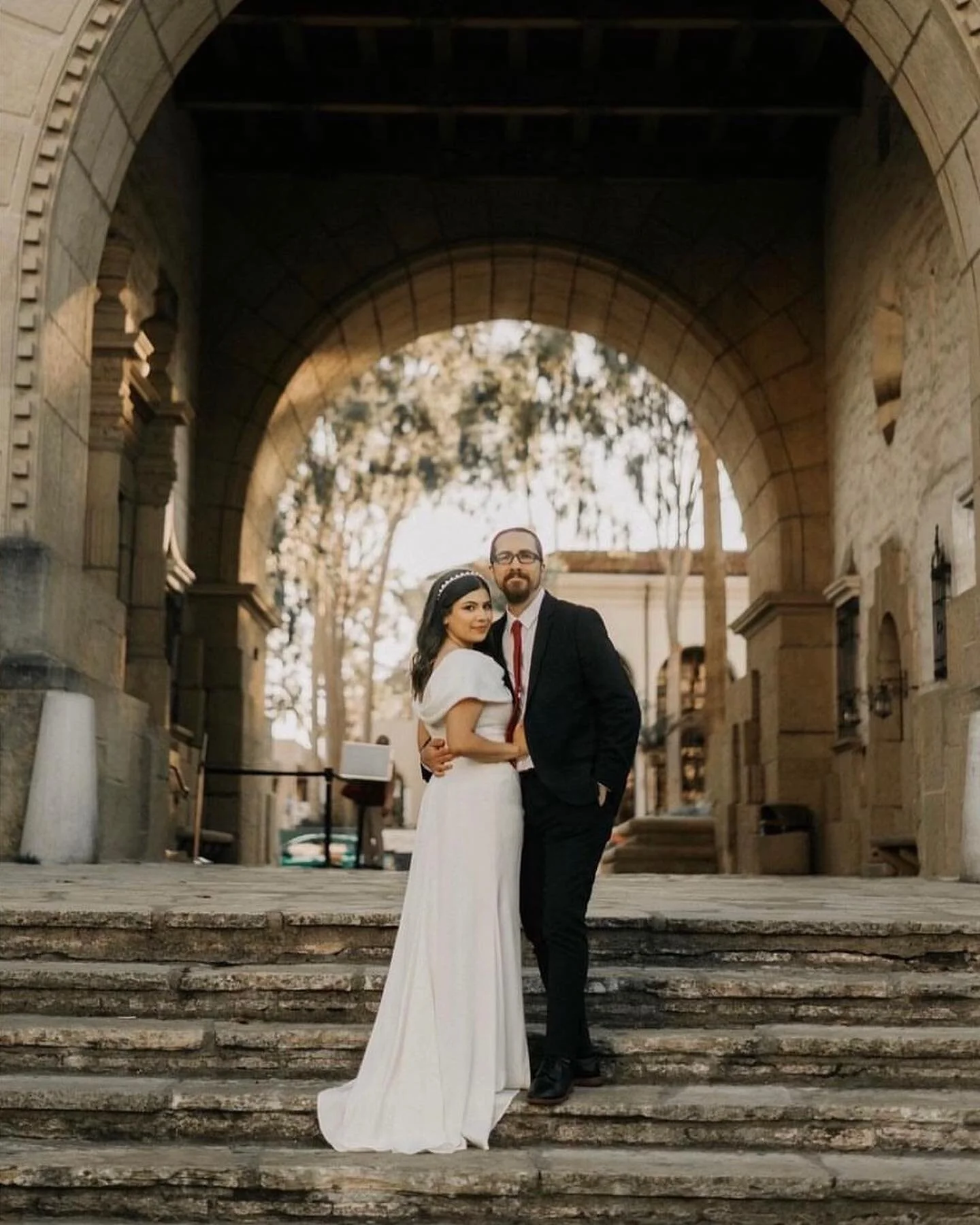 Melissa 11/15/22 🤍 

&ldquo;From the moment I connected with Laura she was so responsive, flexible and prompt! The warmth and energy she brings is just what any bride needs the day-of. Laura took the time with me to ensure she understood what I envi