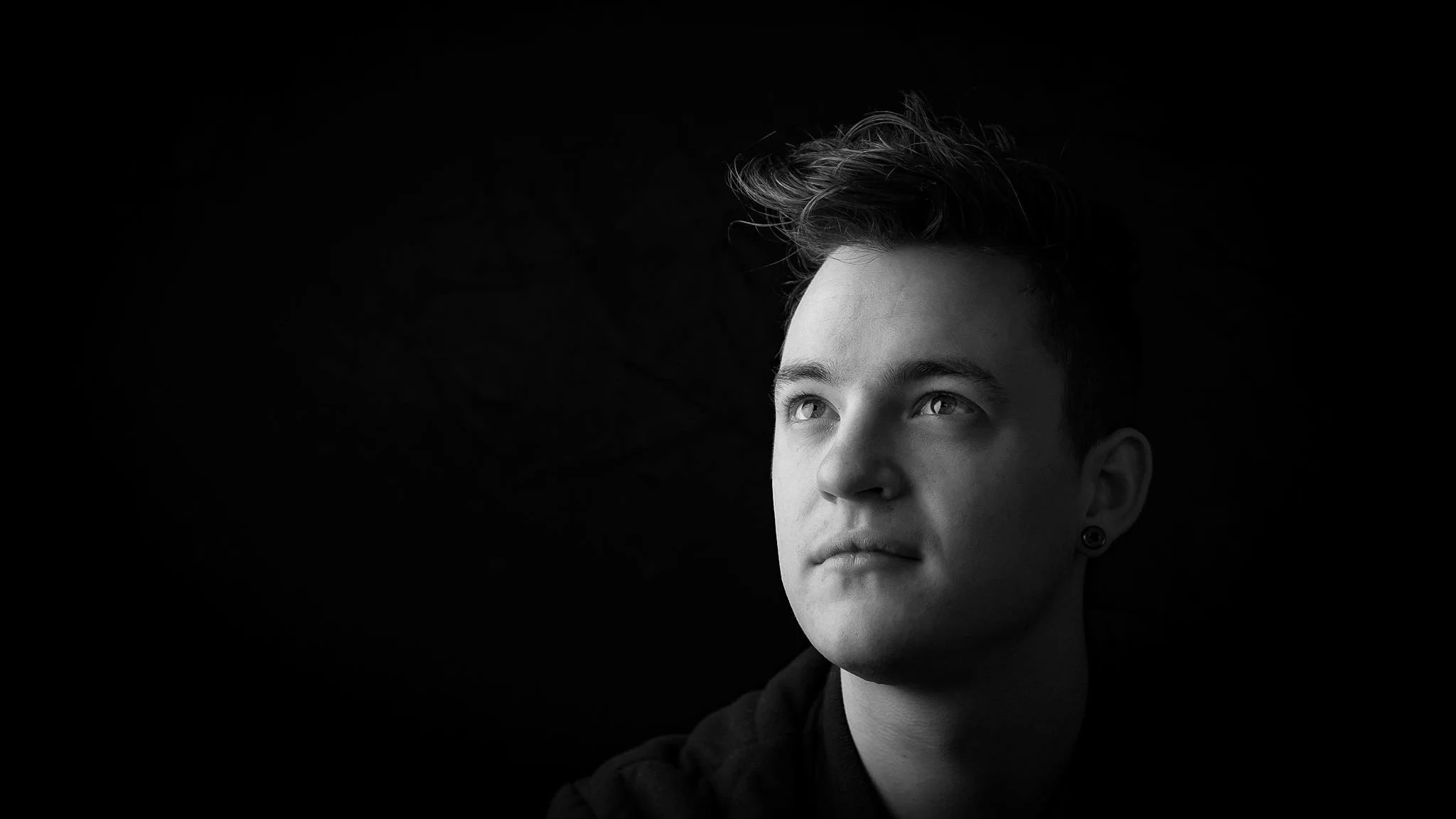 Gedreven, leergierig en out of the box zijn kenmerken die mij het best omschrijven. Als 28 jarige ondernemer heb ik ondertussen al enkele jaren ervaring als ontwerper, projectmanager en technical manager. Door de jaren heen heb ik mezelf weten te on…