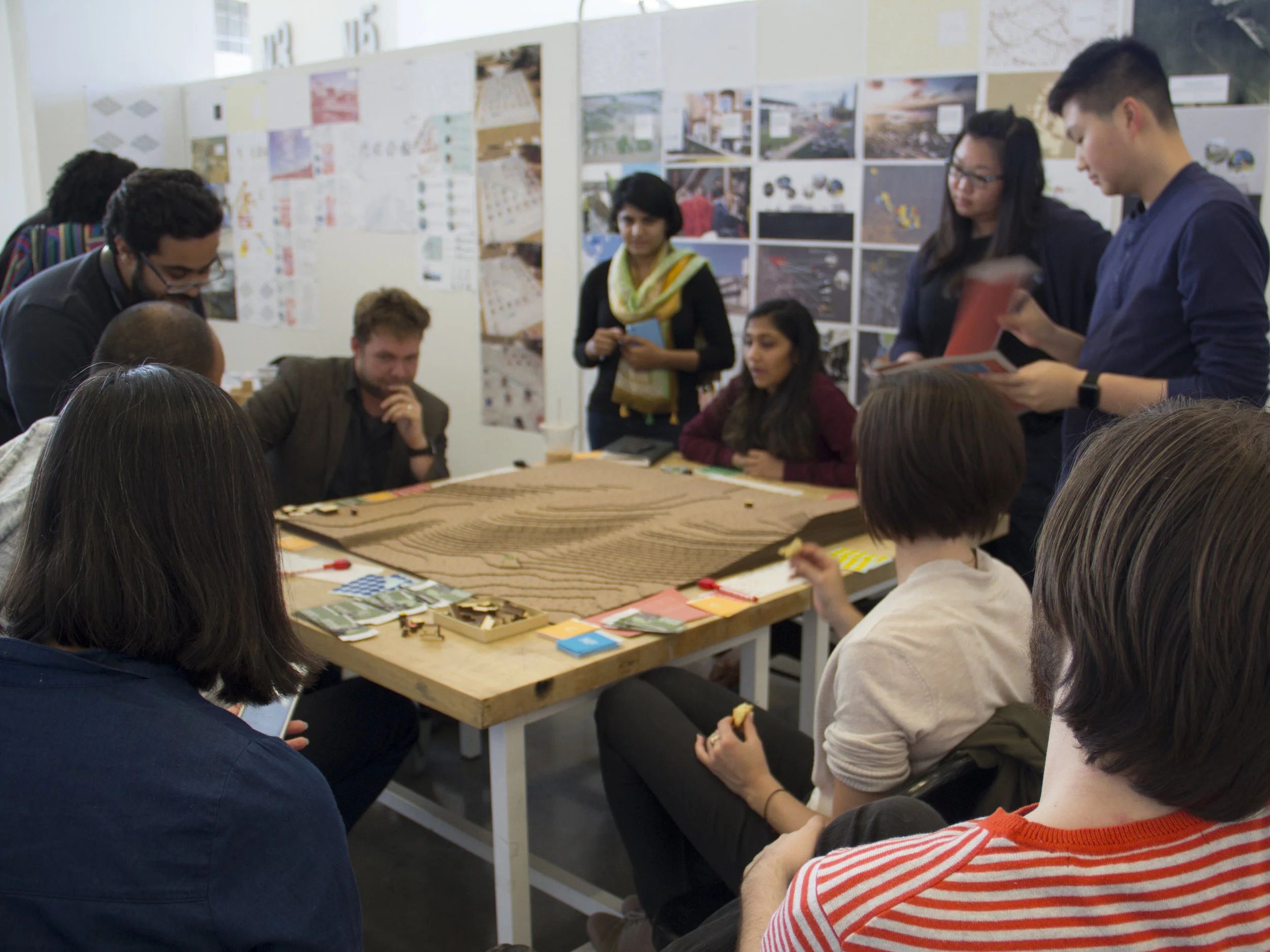 Mountain View board game by Abdullah Balkhyour, Yaxin Liu, Leon Trinh.