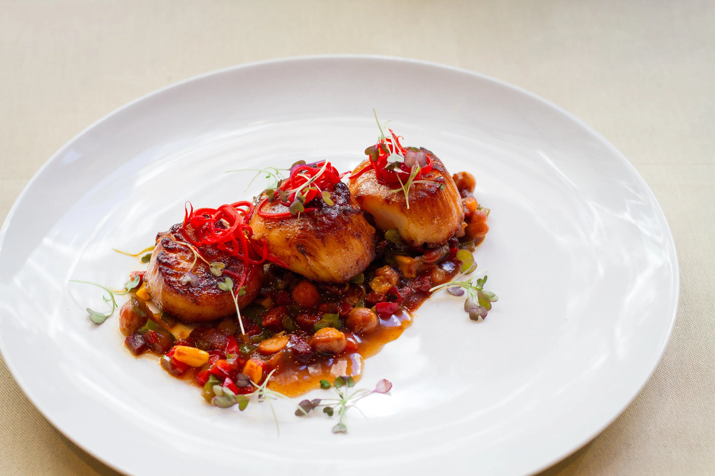 RCI_SY_150CentralPark_SearedHoneyGlazedScallops_00114.jpg