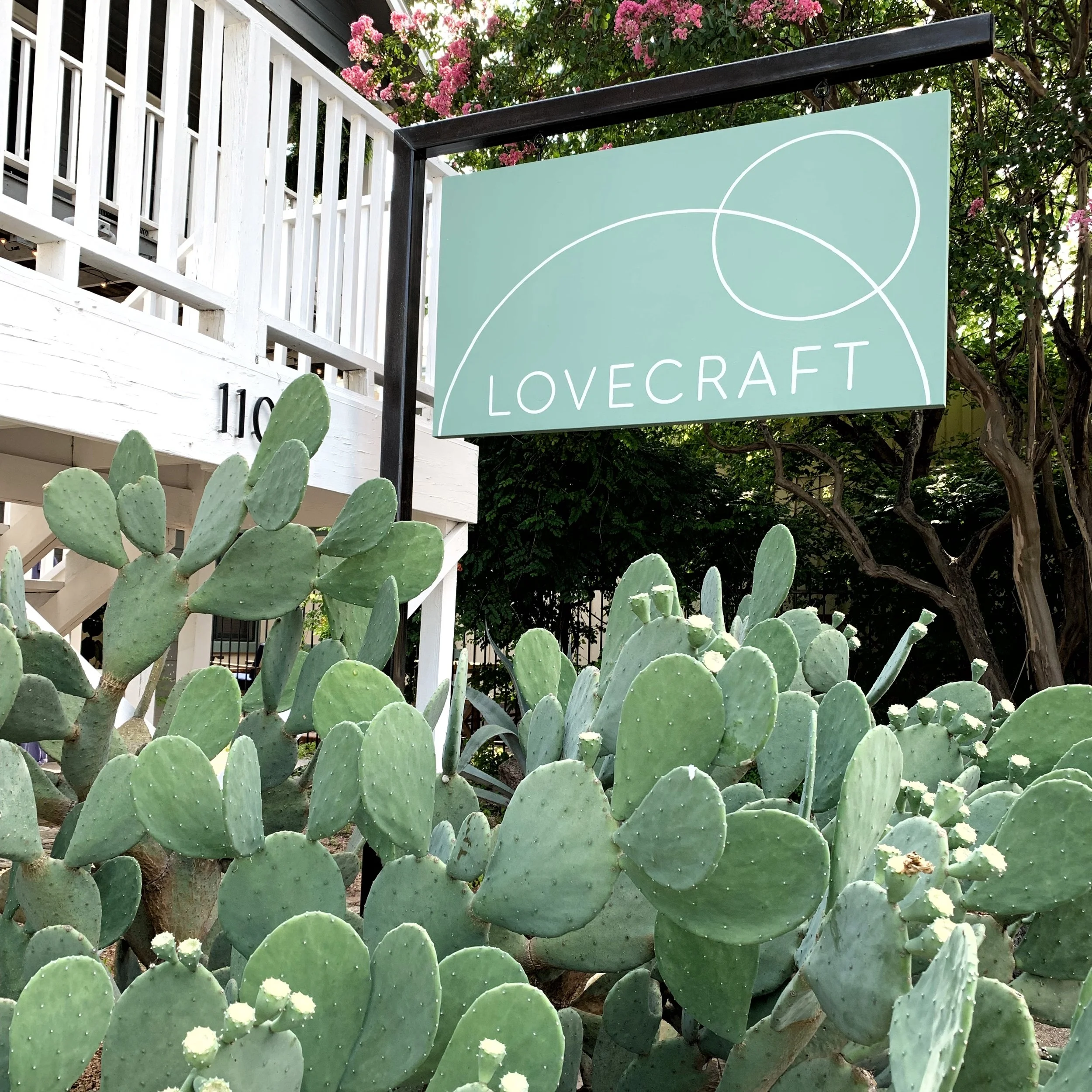 42 Hours in Austin - lovecraft - styled sustainable.jpg