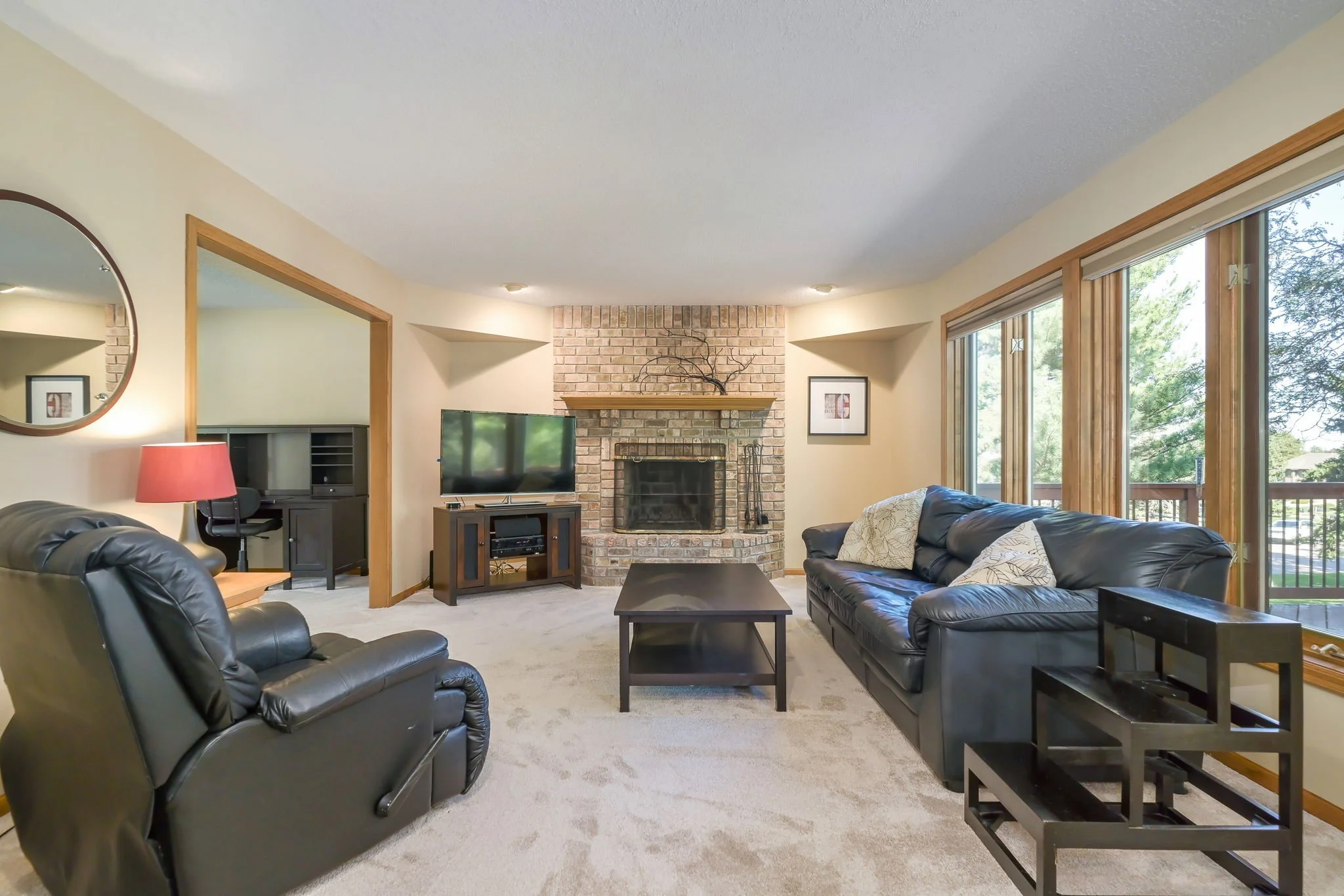 35-web-or-mls-champlin Interior-35.jpeg