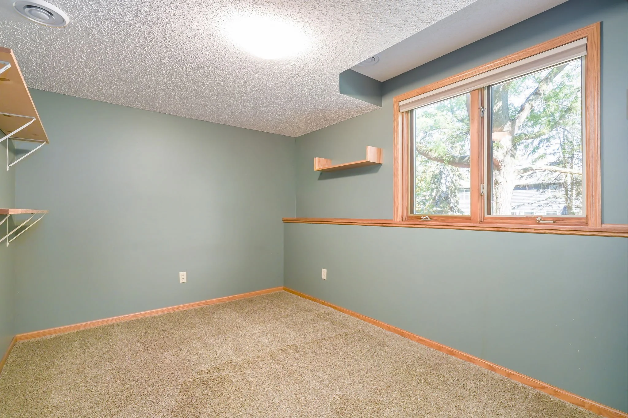 67-web-or-mls-champlin Interior-03.jpeg