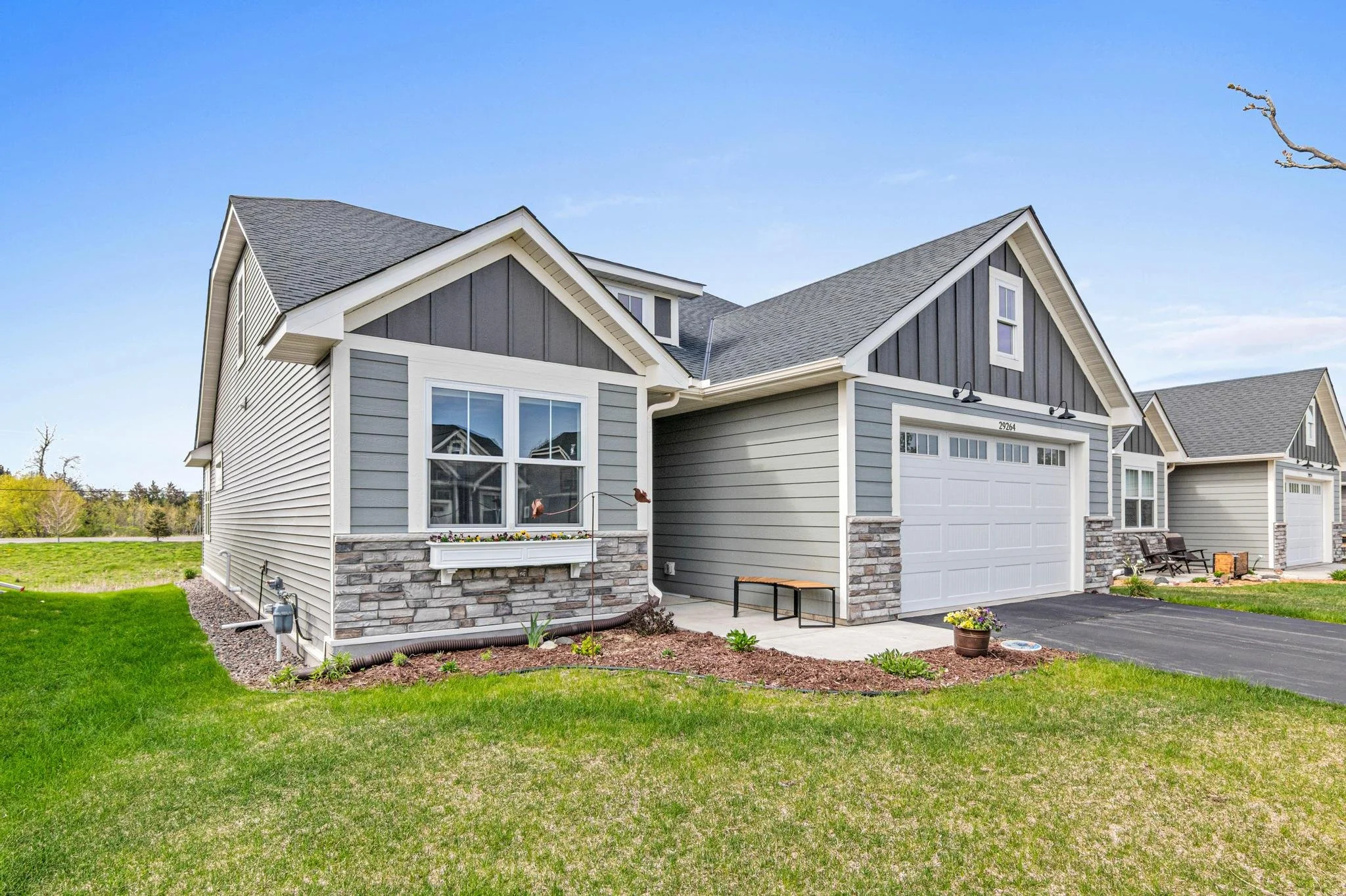 29264 Kenwood Way - StainlessMN-41.jpg