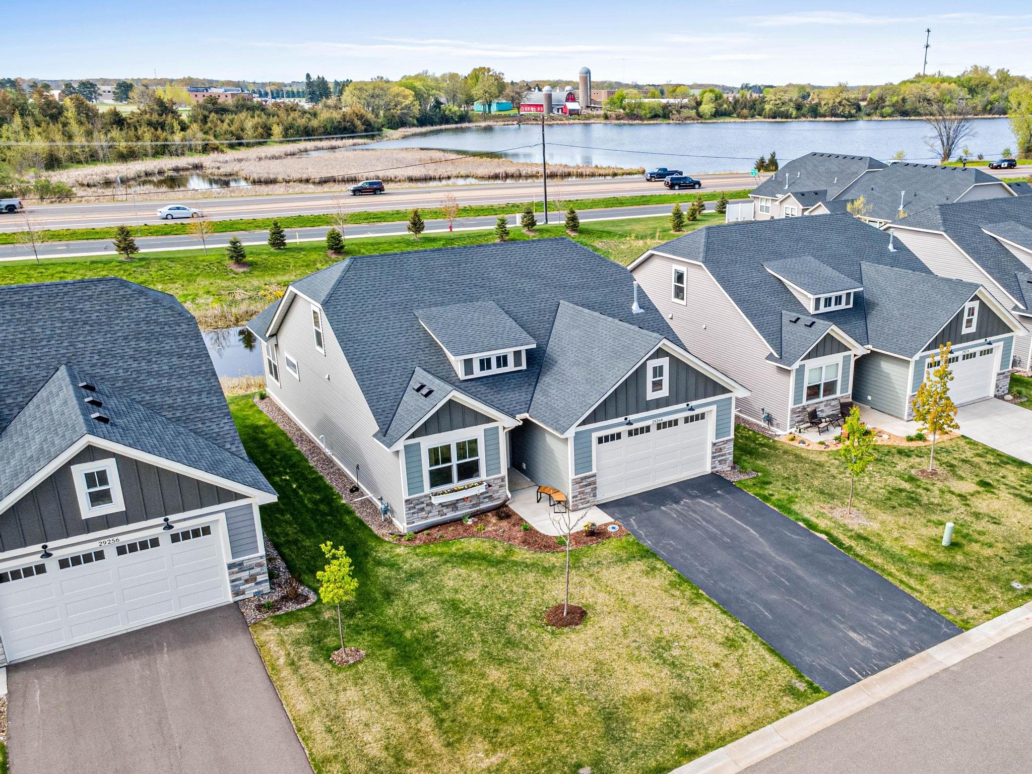 29264 Kenwood Way - StainlessMN-42.jpg