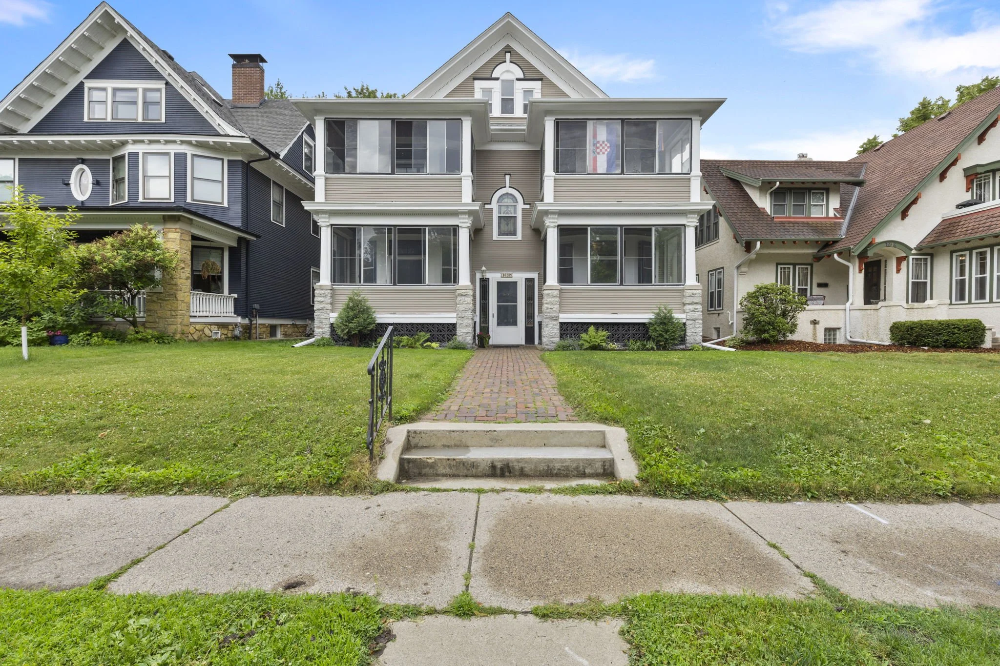 3-web-or-mls-1032 Portland Ave-3.jpg