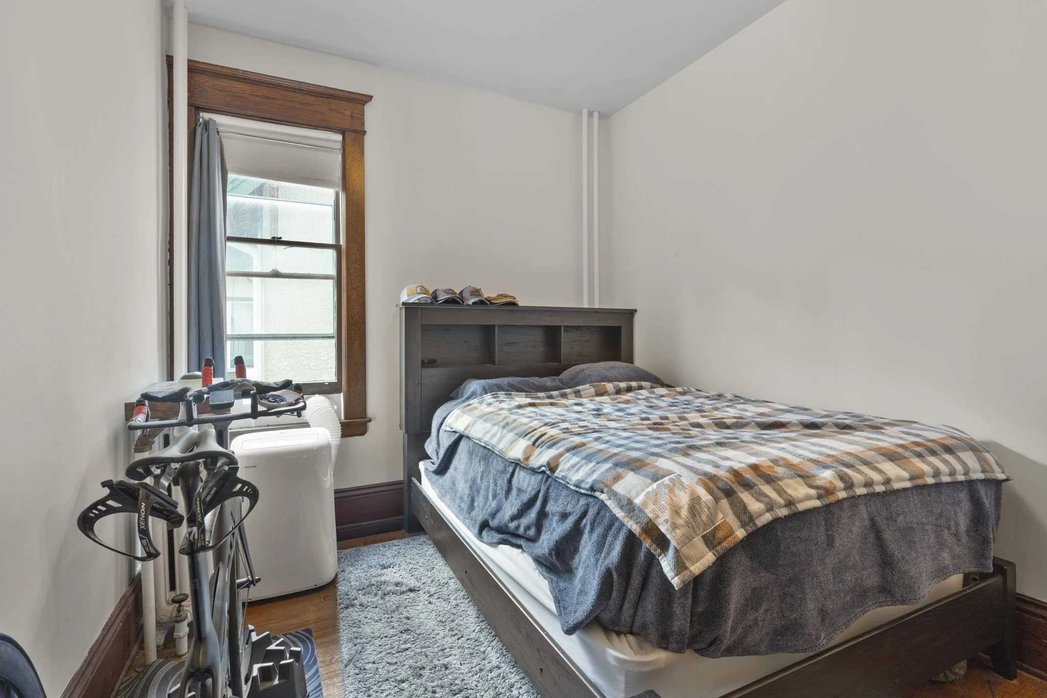 24-web-or-mls-1032 Portland Ave-69.jpg