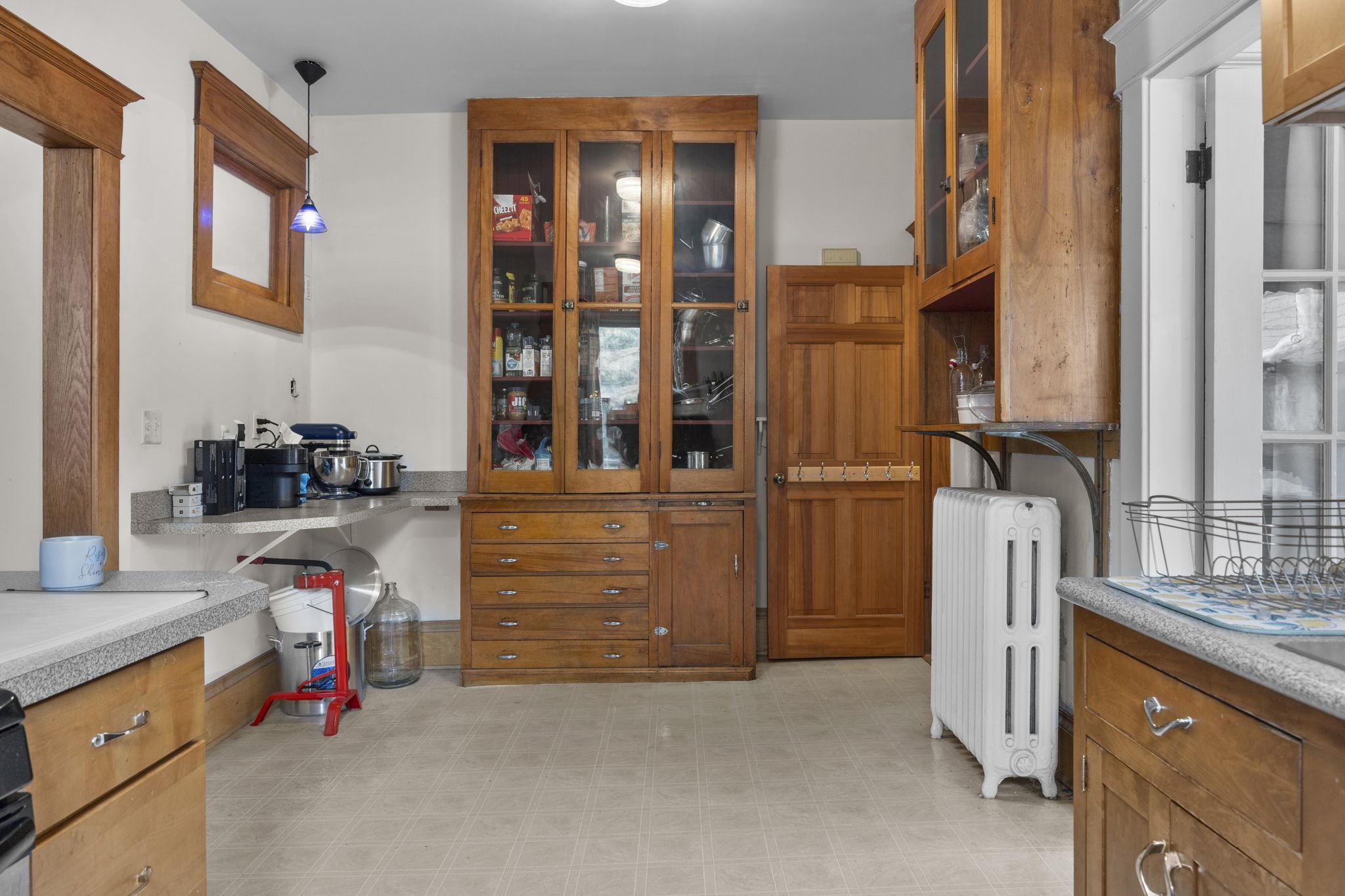 36-web-or-mls-1032 Portland Ave-105.jpg