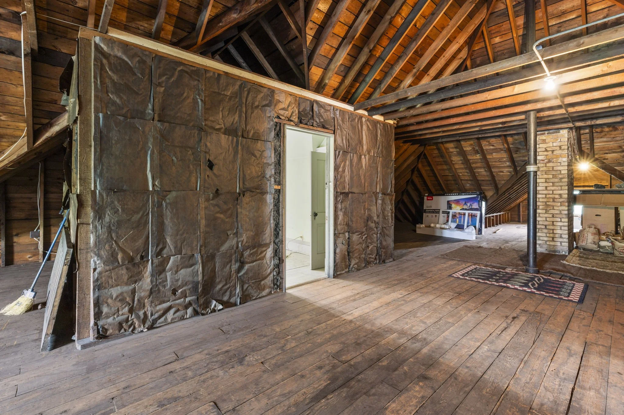 43-web-or-mls-1032 Portland Ave-126.jpg