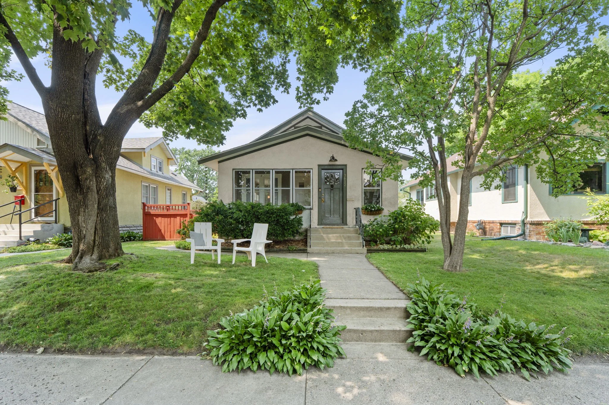 4-web-or-mls-3612 S 39th Ave-8.JPG