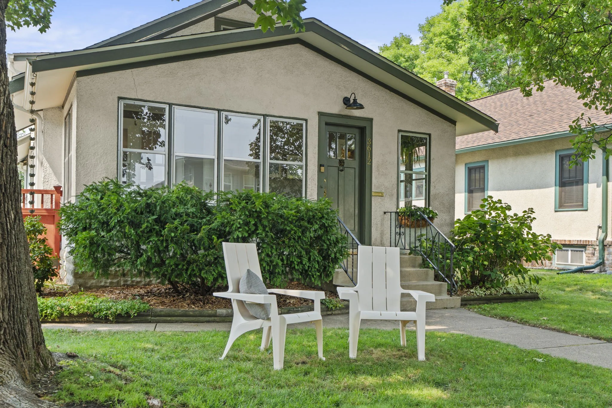 8-web-or-mls-3612 S 39th Ave-28.JPG