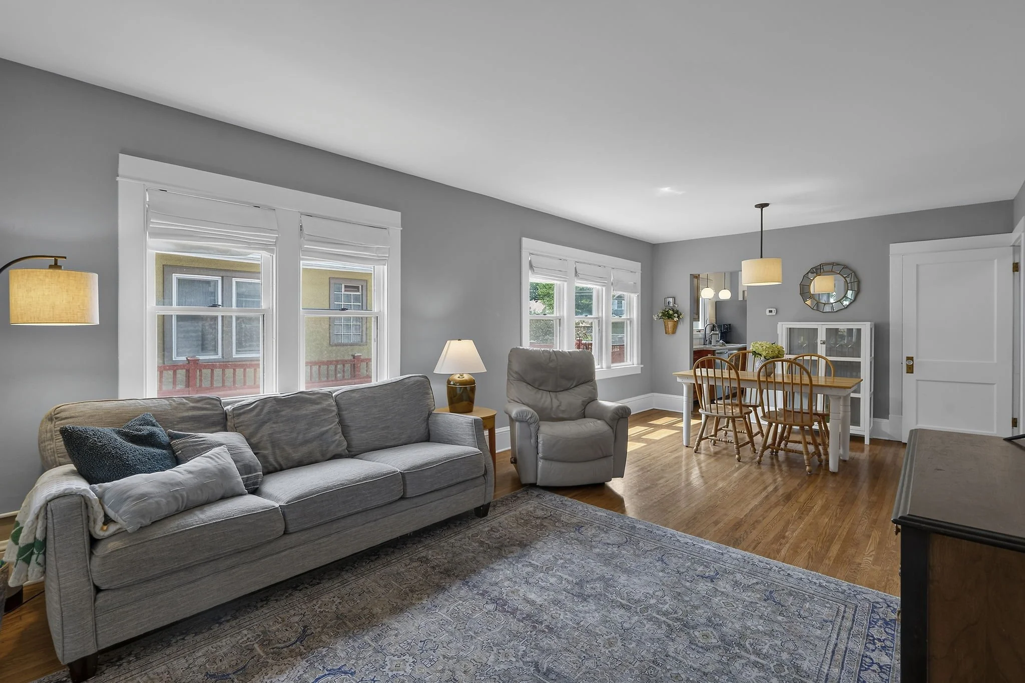 16-web-or-mls-3612 S 39th Ave-152.jpg