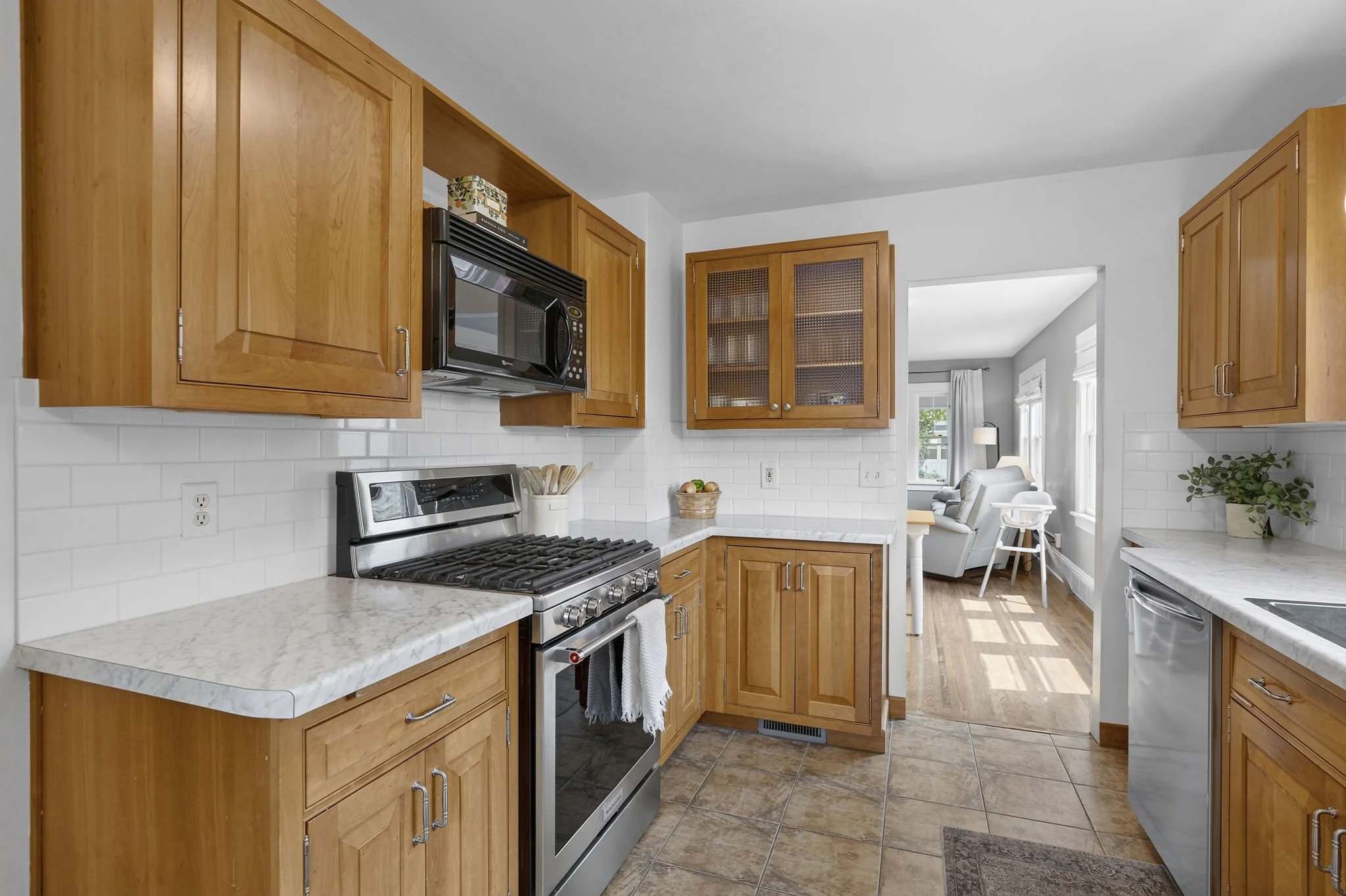 31-web-or-mls-3612 S 39th Ave-281_1.jpg