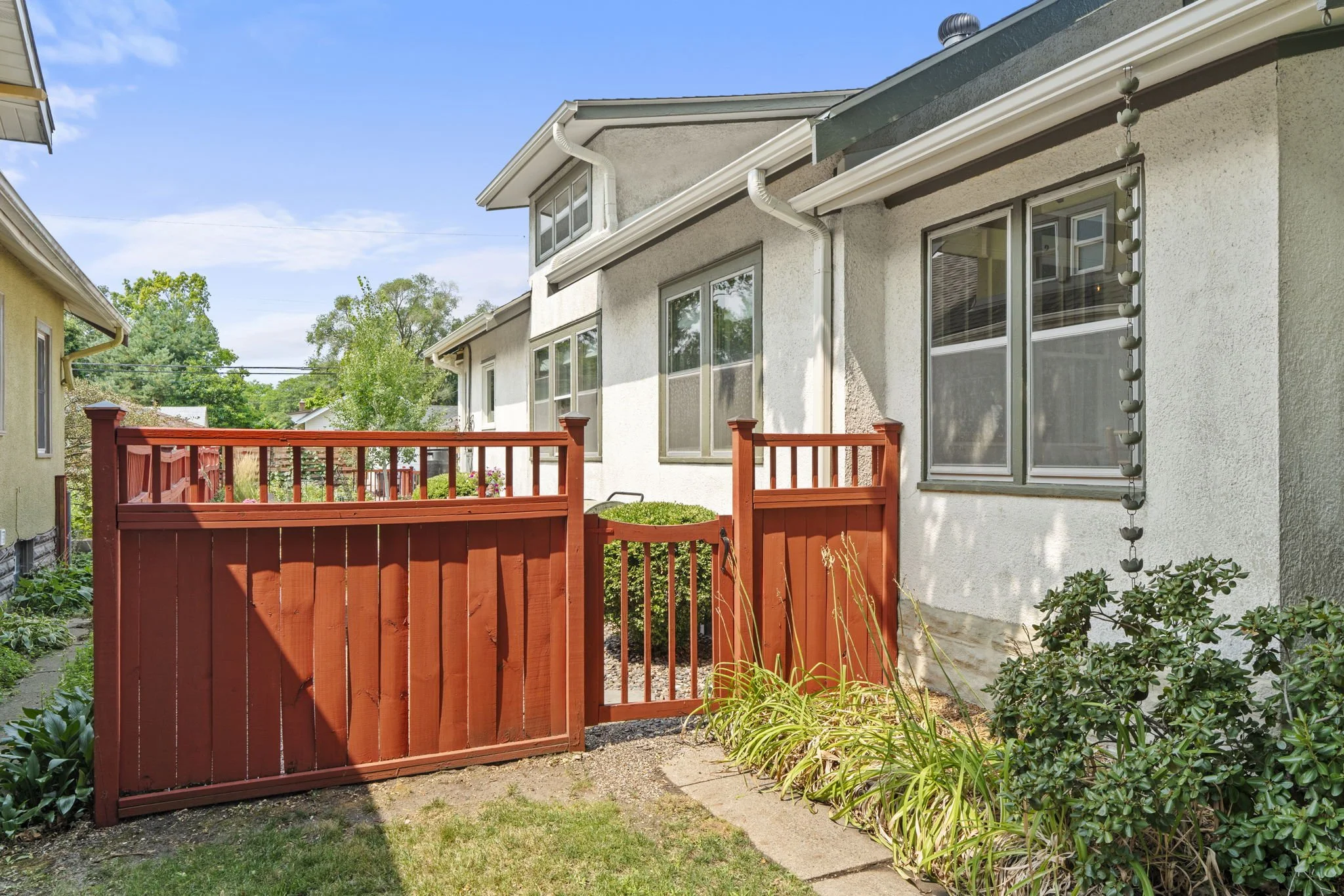 61-web-or-mls-3612 S 39th Ave-43.JPG