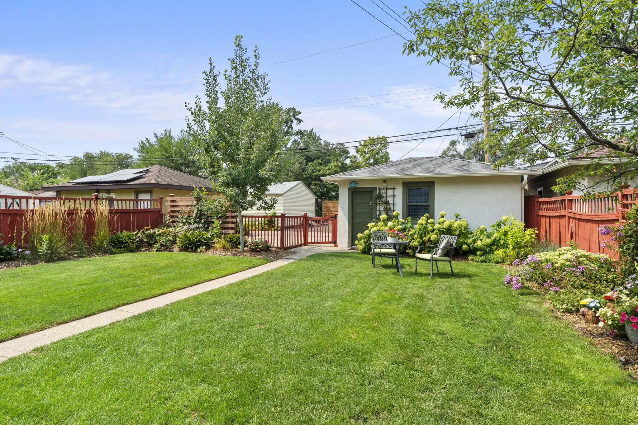 67-web-or-mls-3612 S 39th Ave-73.JPG