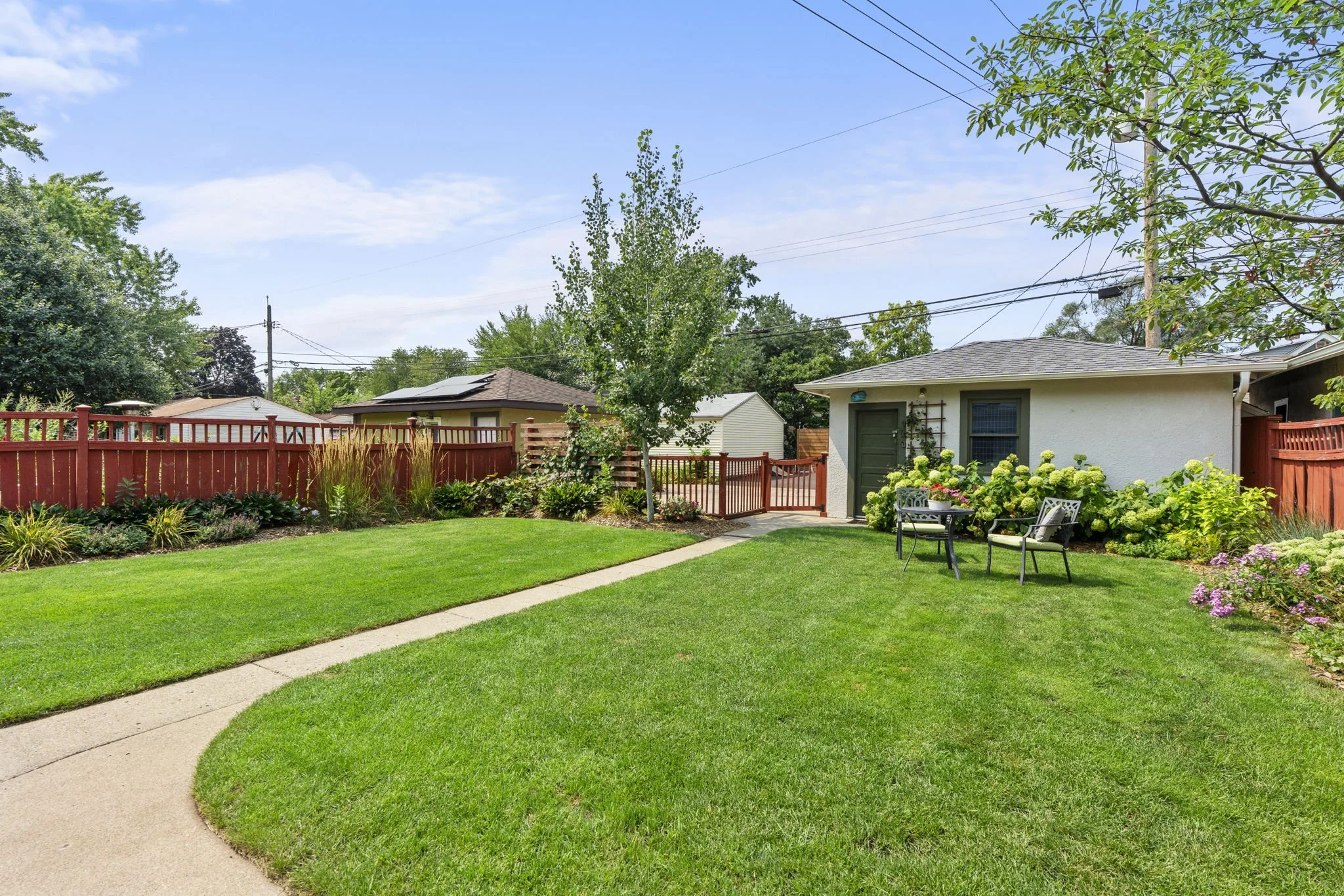 68-web-or-mls-3612 S 39th Ave-78.JPG
