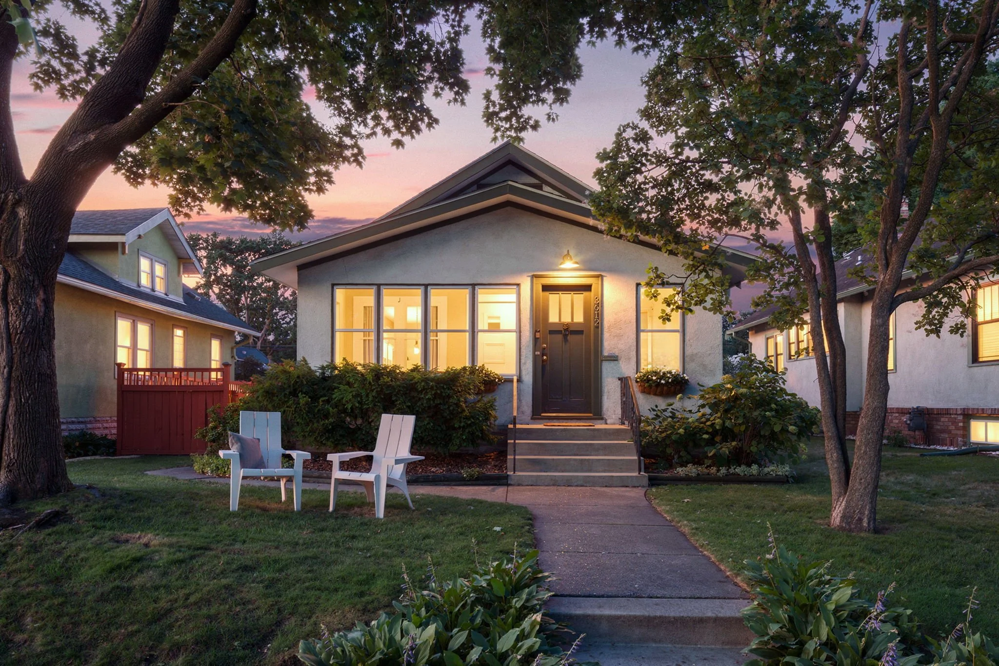 1-web-or-mls-3612 S 39th Ave-13 copy.JPG