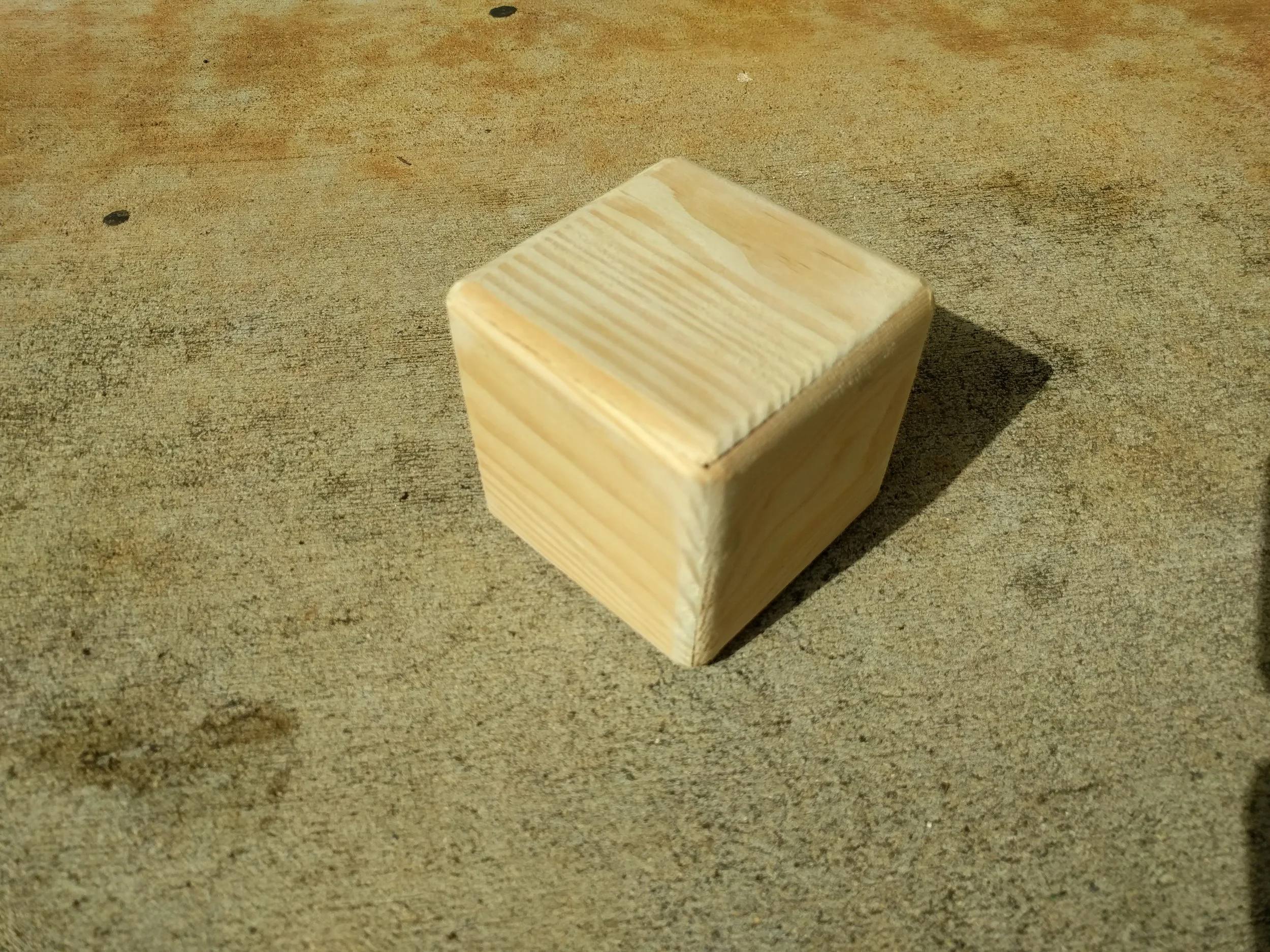 Schrodinger's Dice Cube - there is a dice inside
