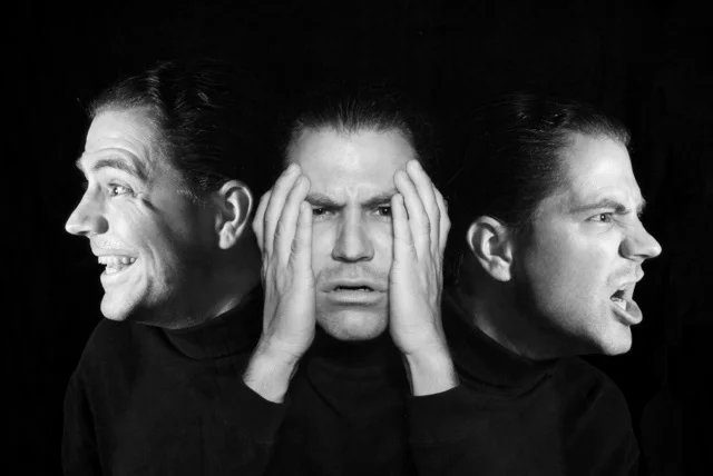 640_man-with-multiple-faces-bipolar-_-iStock_000009143348Small.jpg