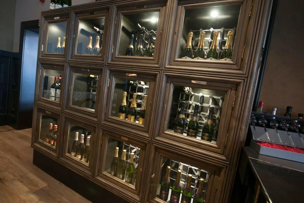 1884 Dock Street Kitchen Restaurant Interior Design