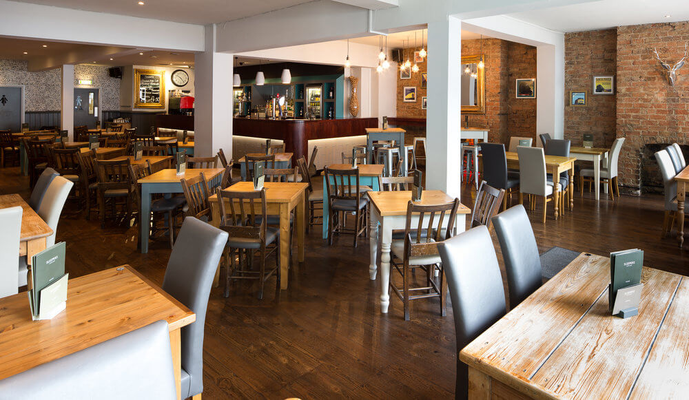 Sleepers Hull Bar Interior Design