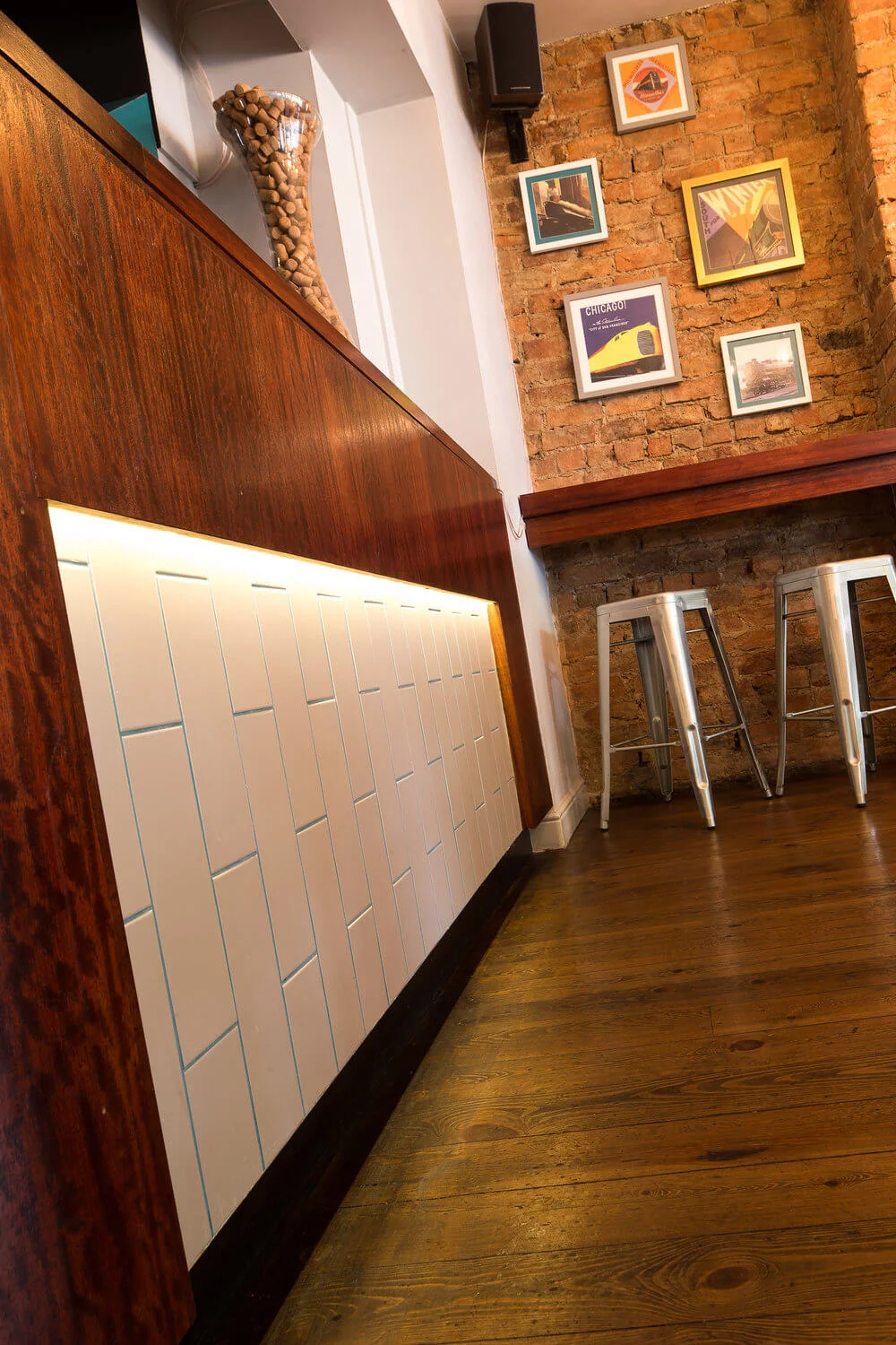 Sleepers Hull Bar Interior Design