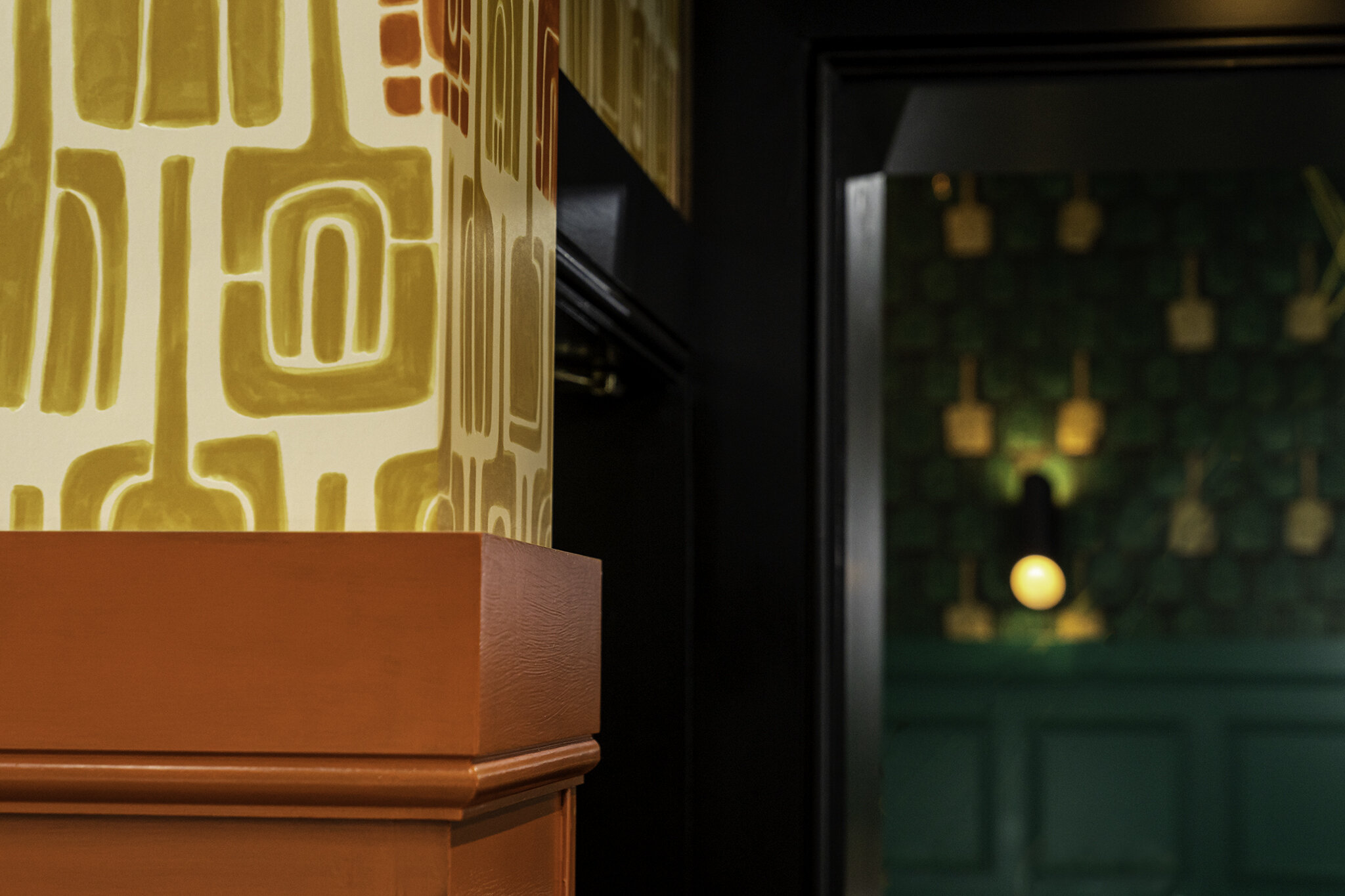 Middle room and bar.jpg