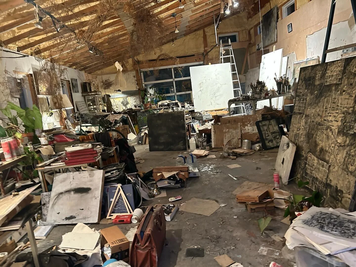 Study #artstudio #painting #artist #contemporaryart #artlife #artstudio #paintings #poetry #paint #architecture