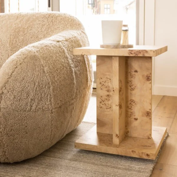 AT9264-TSB_TSB-STOWE-END-TABLE_LIFESTYLE_1-600x600.jpg