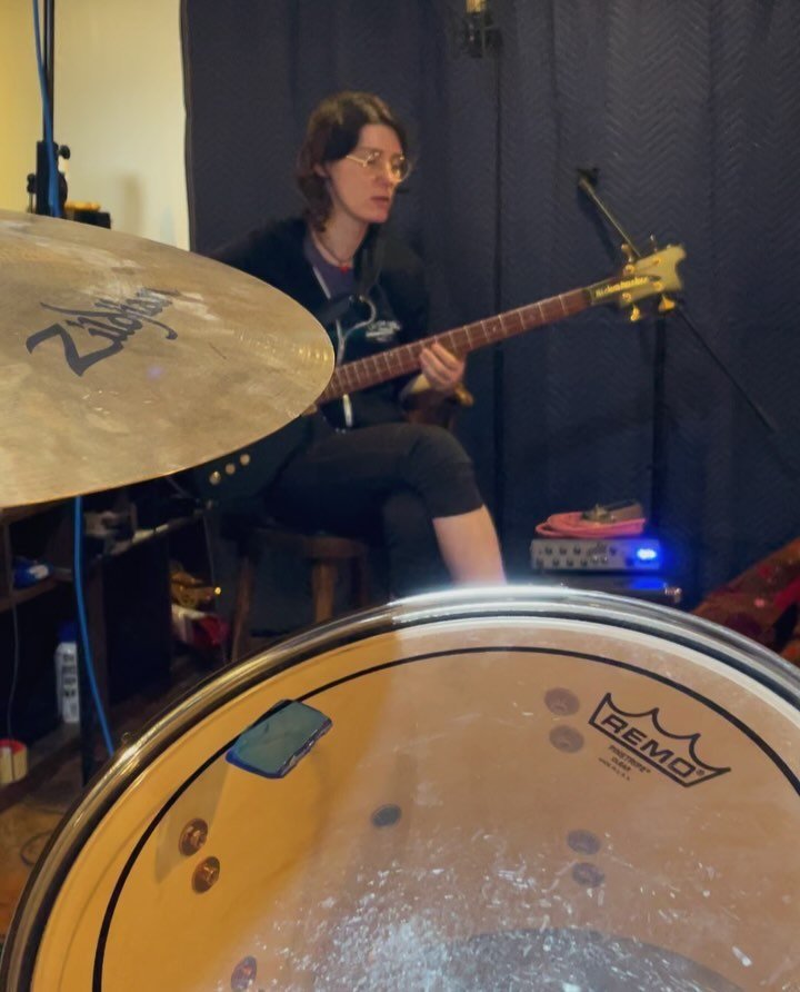 Reminder that my bandmates @julietandtheeast and @isabeldammann shred 😎 We are still trying out guitarists and keyboardists, please reach out if you&rsquo;re in the Portland area and also shred!