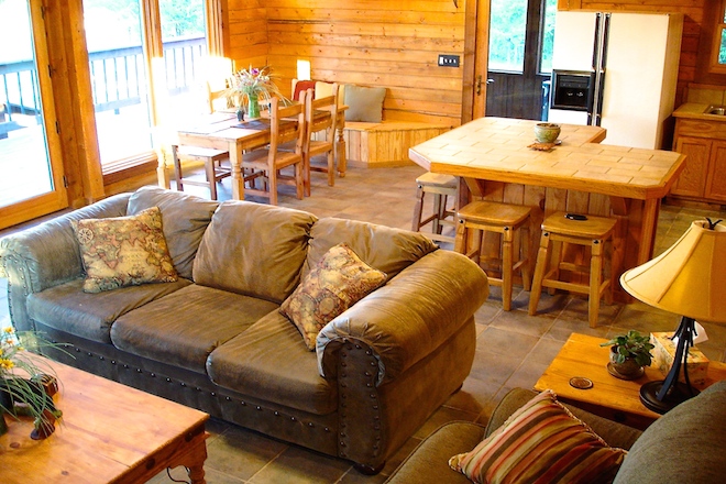 4. greatroom and dinning.jpg