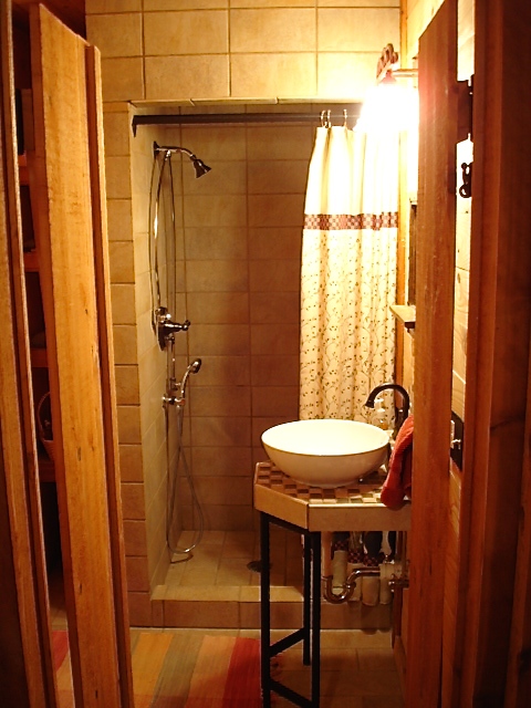 7. shower downstair.jpg