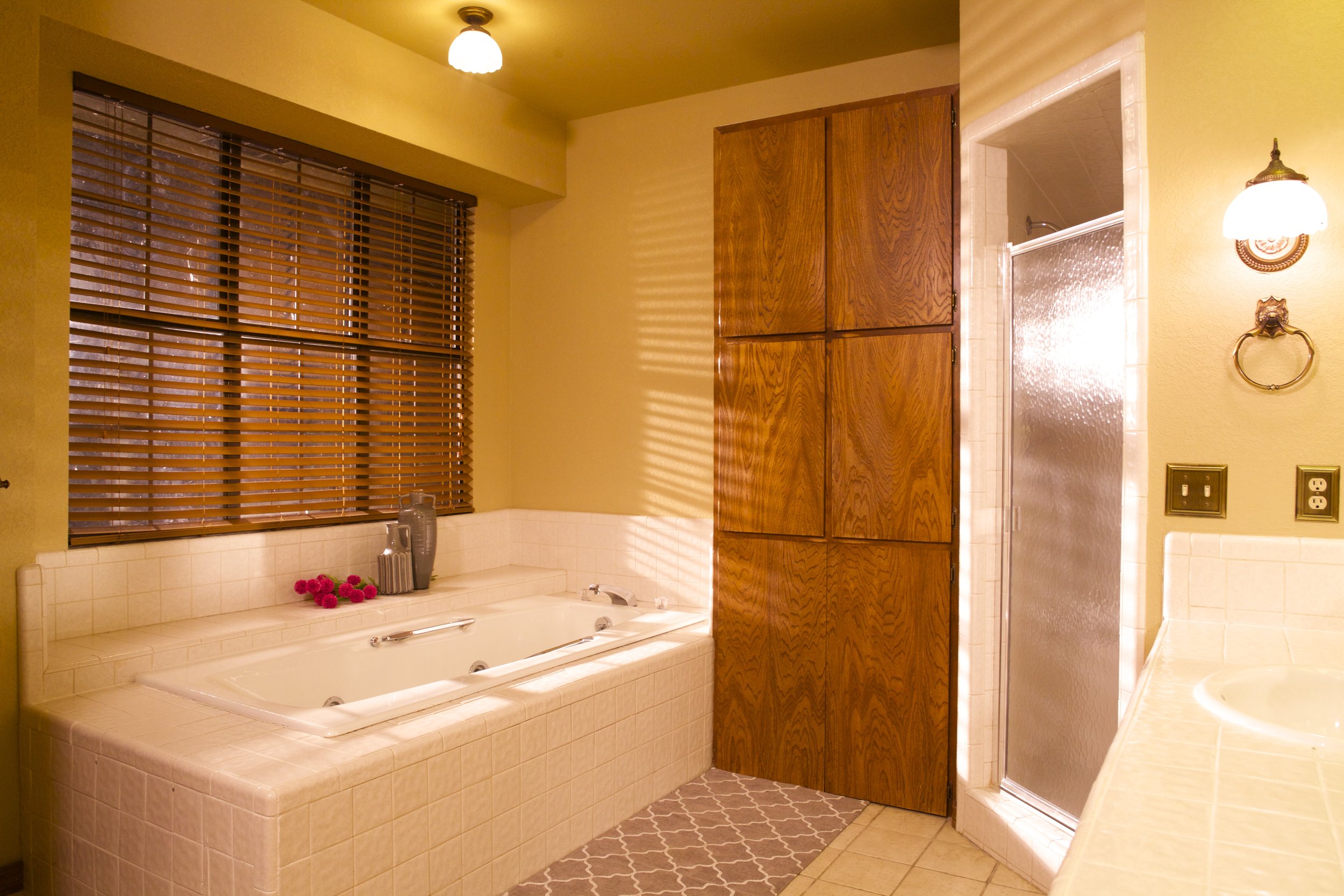 10. Master bath copy.jpg