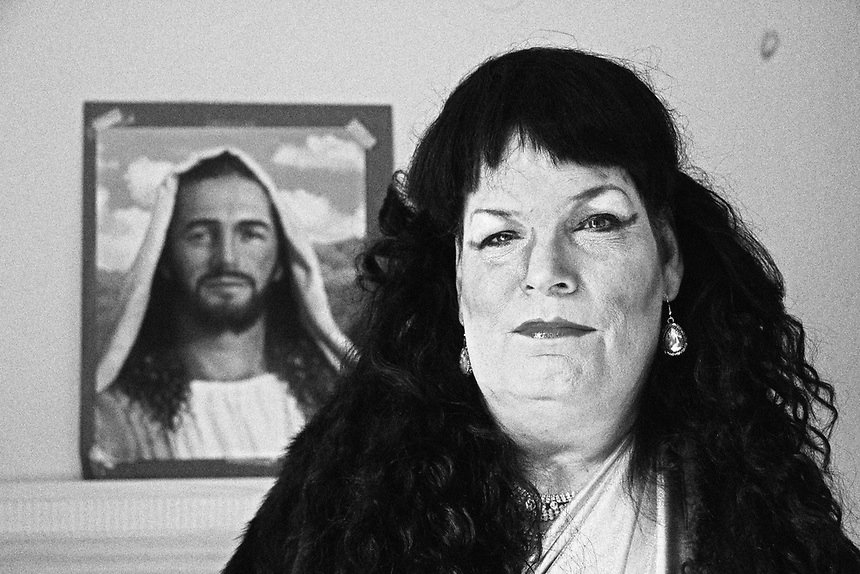 Sandie-and-Jesus-BW-2728-2.jpg