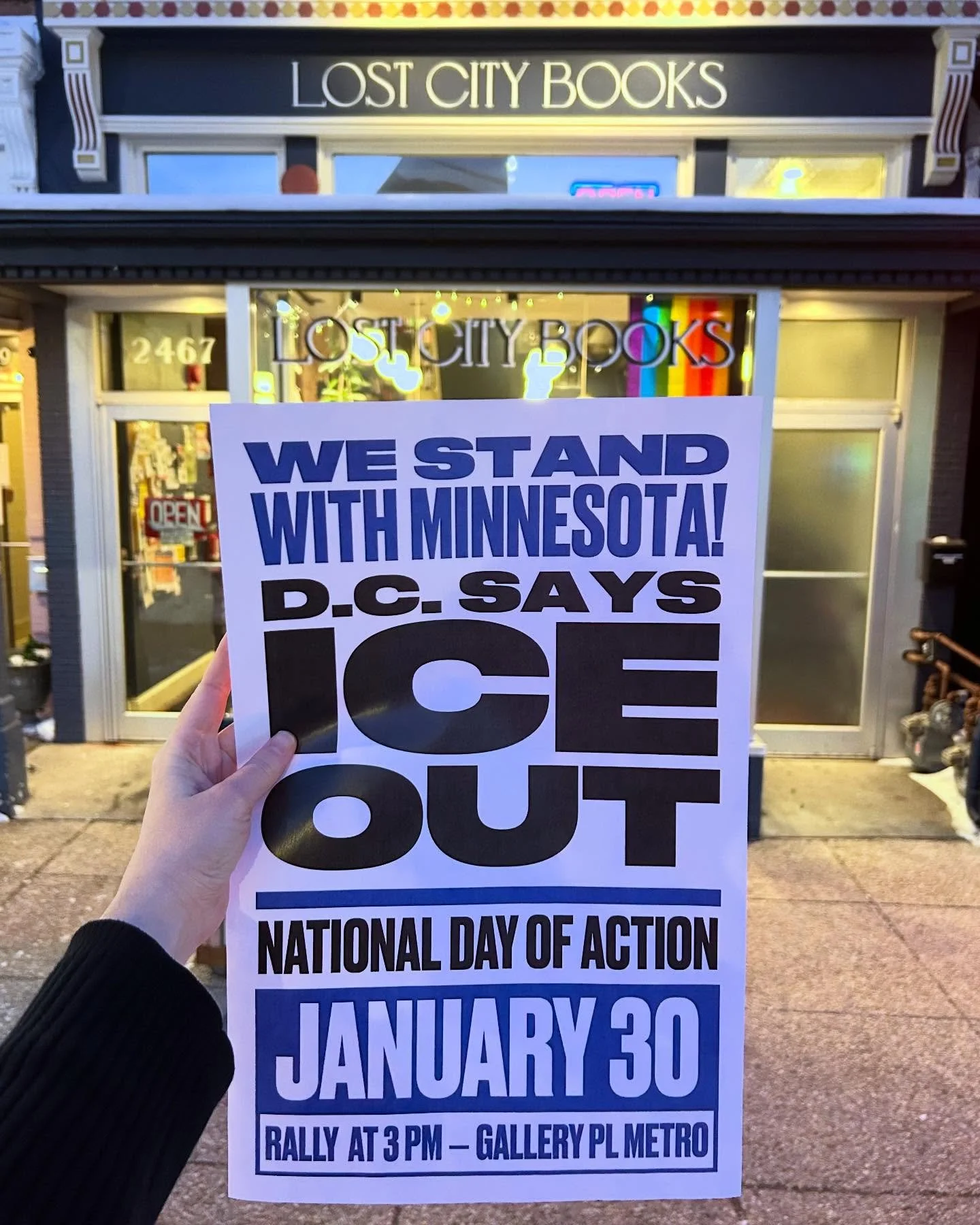 Lost City Books will be closed Friday, January 30th in observation of the nationwide general strike to oppose ICE and stand in solidarity with communities standing up to state violence in the Twin Cities and beyond. 

Thirty two people died in ICE cu