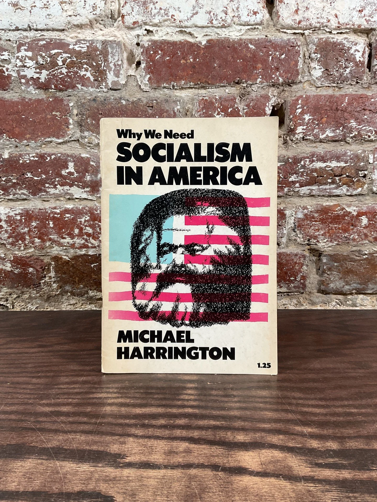 Featured used books out on our wall for your browsing pleasure! This week we have the earliest controversial English translation of The Possessed aka Demons, a throwback to MOMA's early days in the '40s, and more. Here til 9 🫂