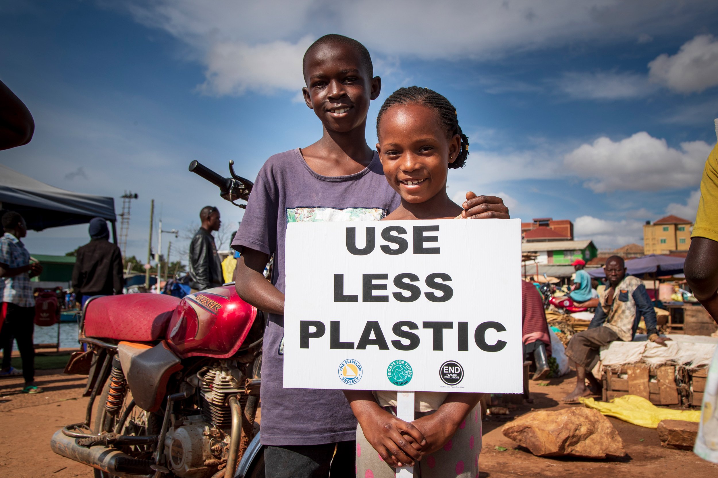 Stephanie-Foote-Protestors-at-Flipflopis-plastic-protest-in-Ggaba-Beach-Uganda,-Stephanie-Foote.jpg