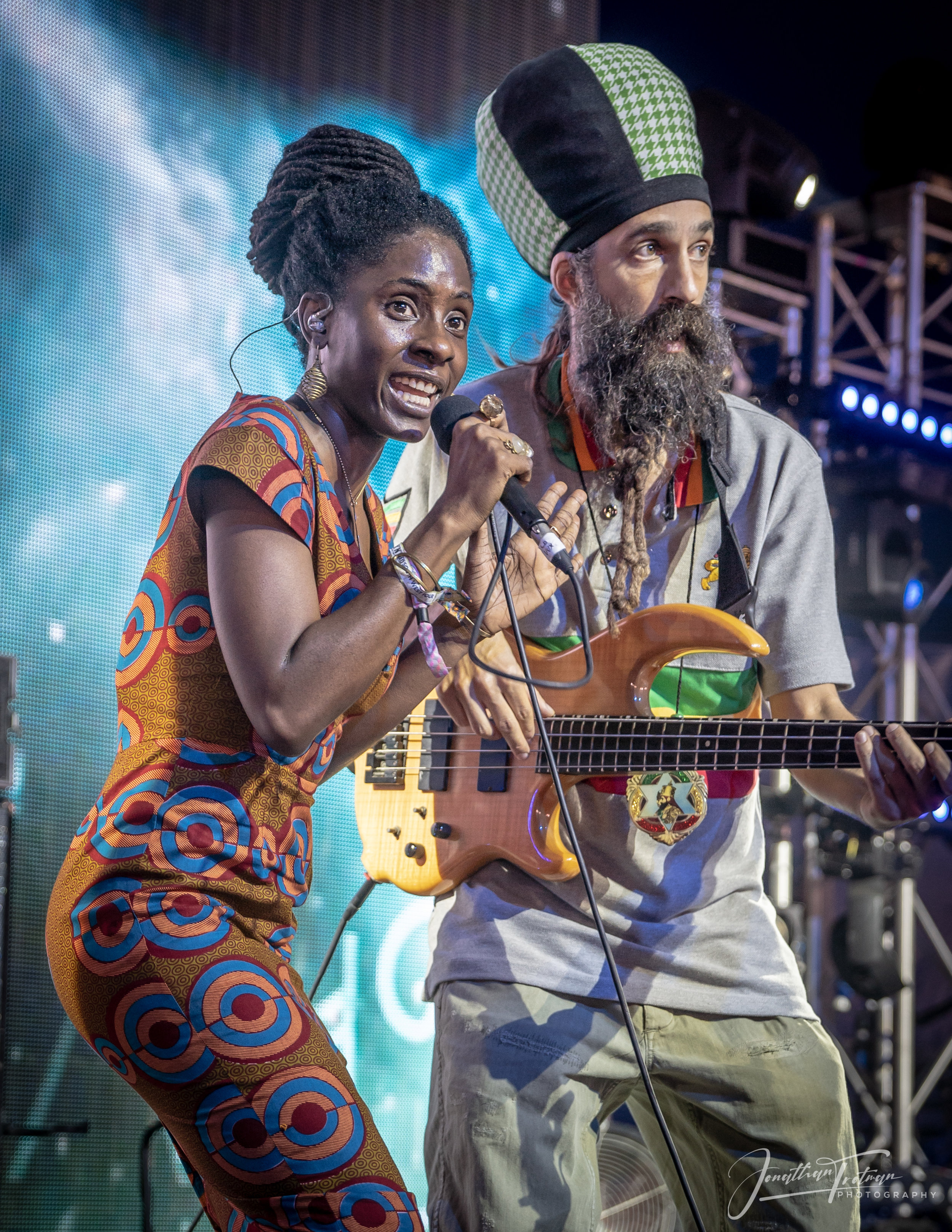 JAH9-07548-2.jpg