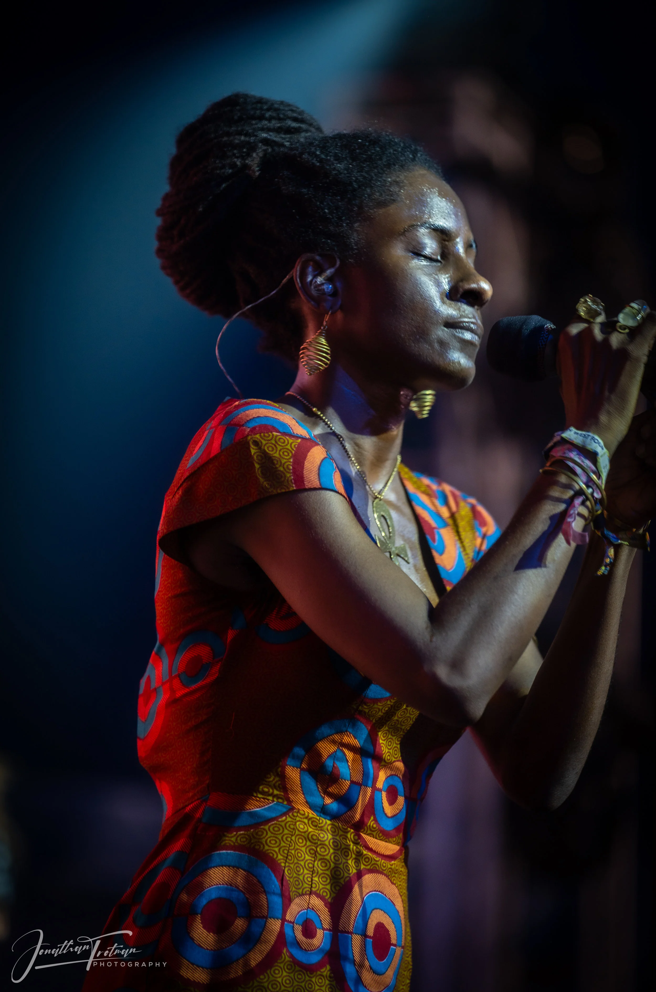 JAH9-07632.jpg