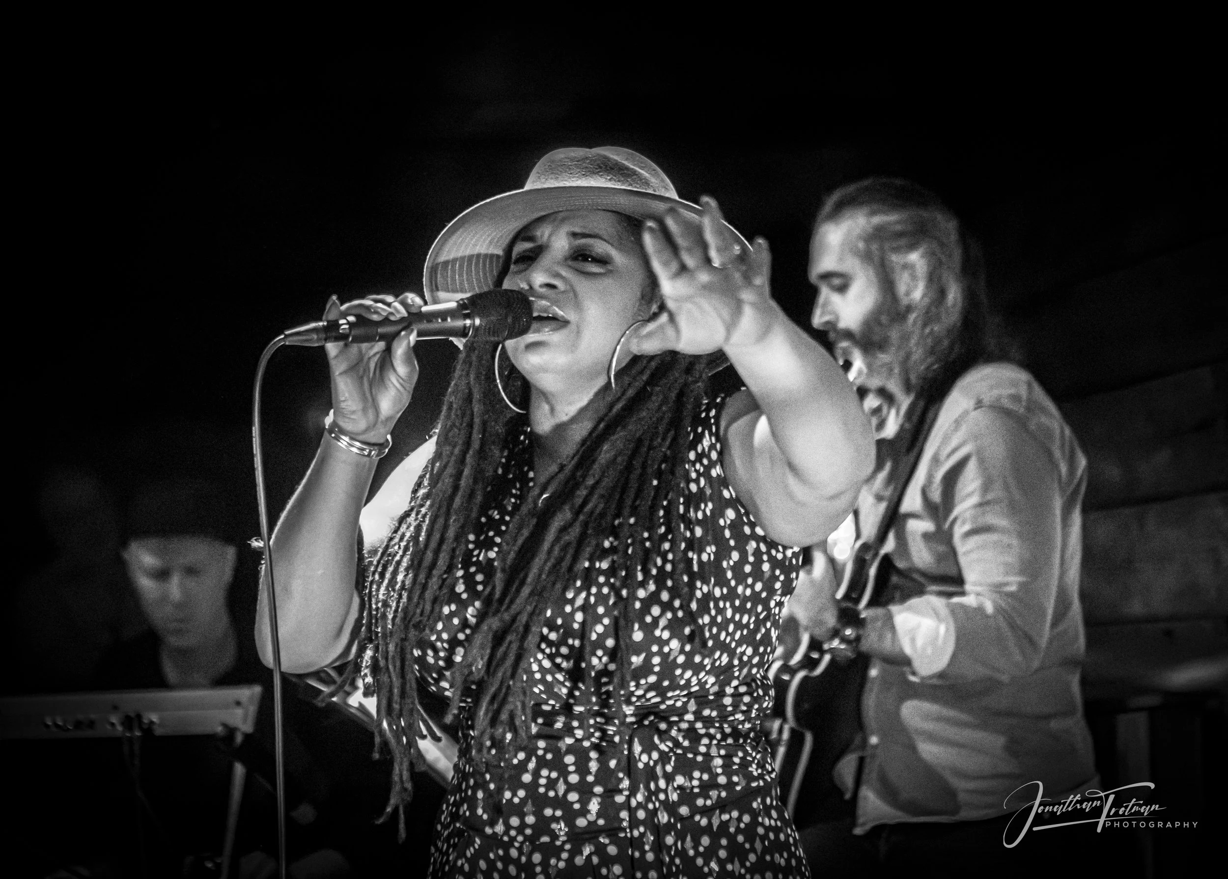 Imani and James Sept 2019-07035.jpg