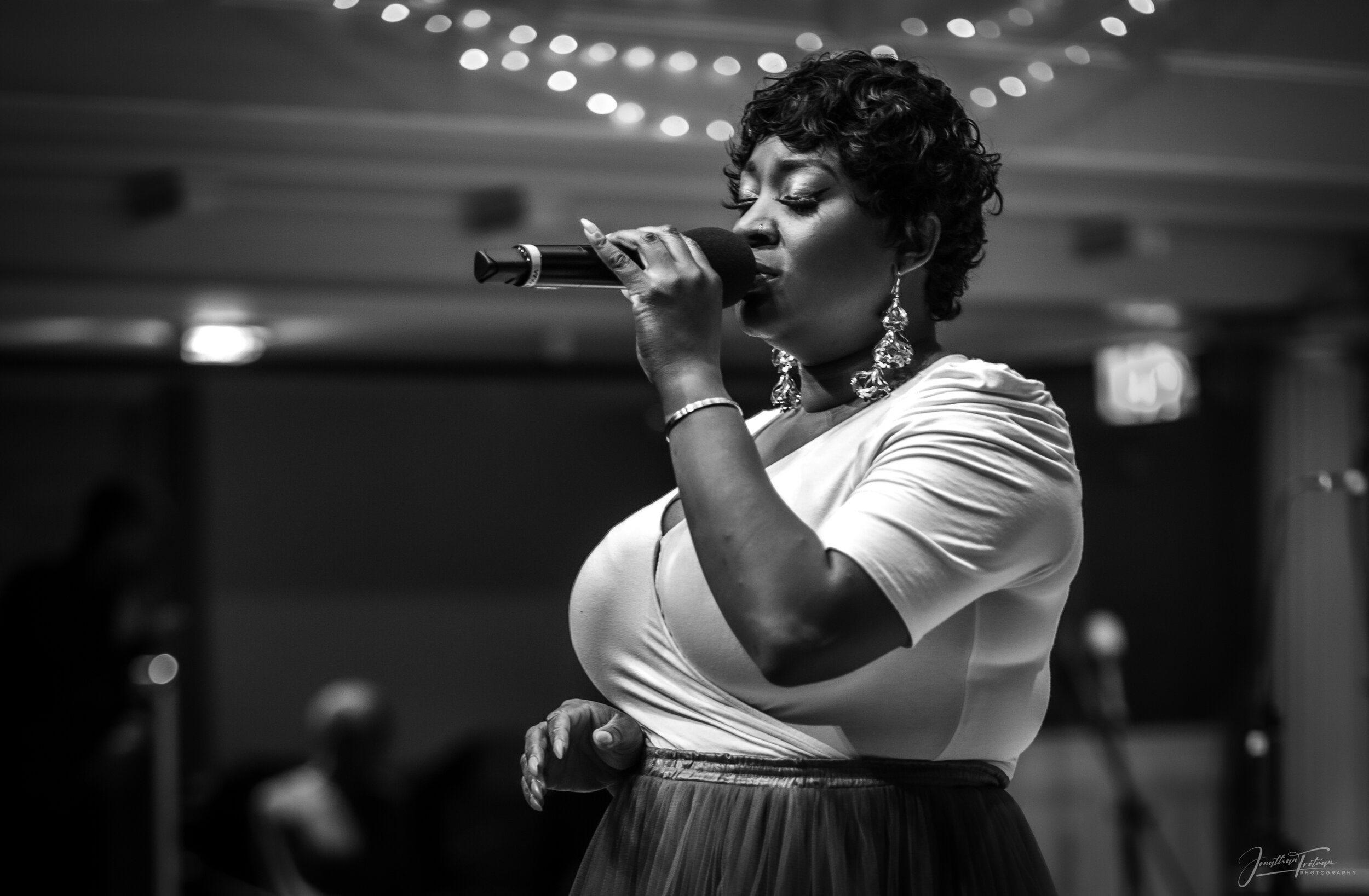 The Renewal Choir 2019-319.jpg